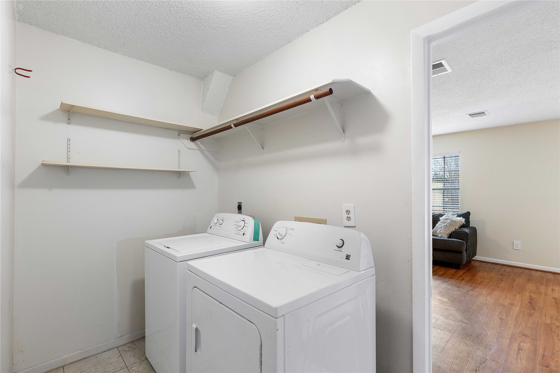 10110 Red Wolf Lane Property Photo 36