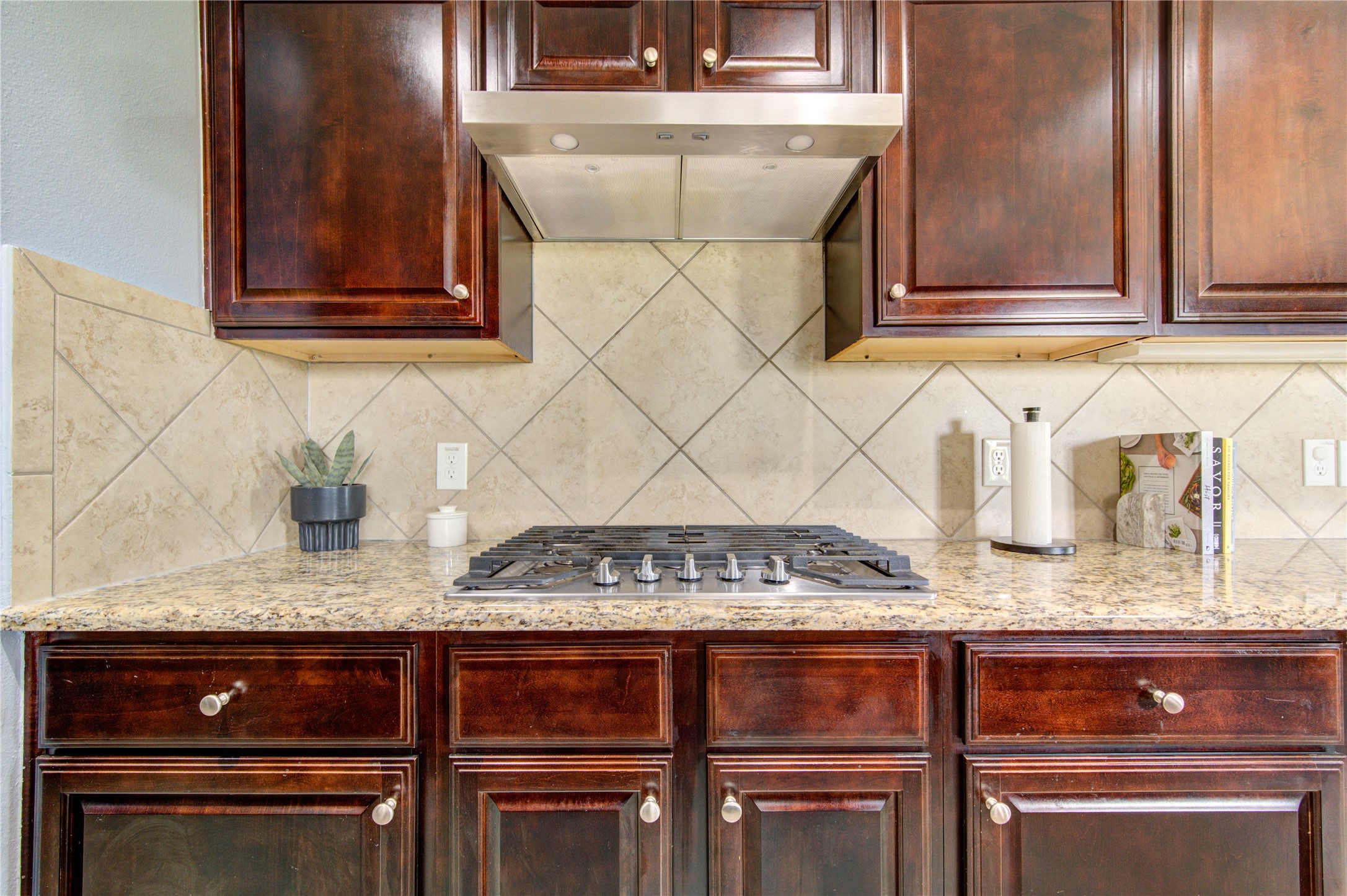 6627 Marble Falls Lane Property Photo 14