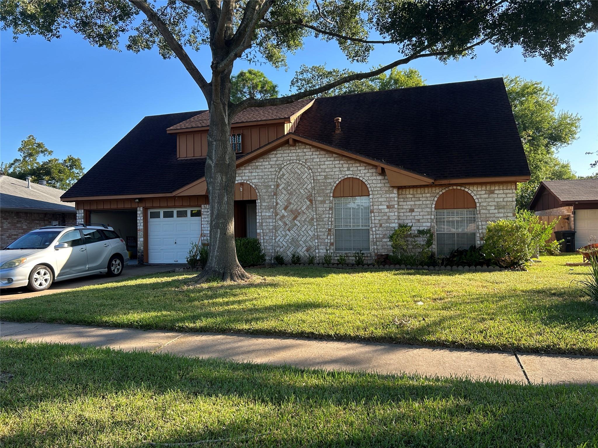 11419 Stancliff Road Property Photo 1