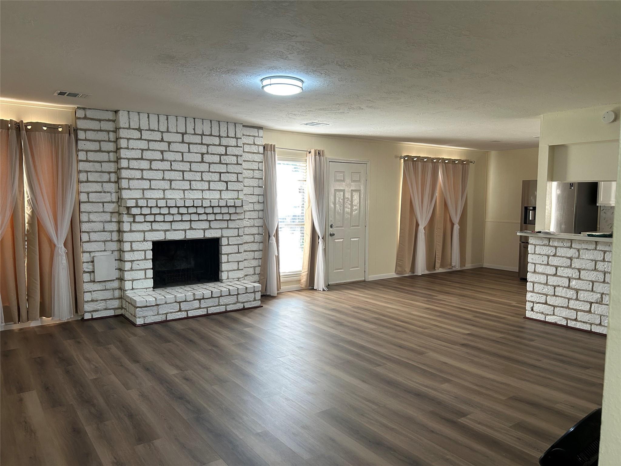 11419 Stancliff Road Property Photo 4