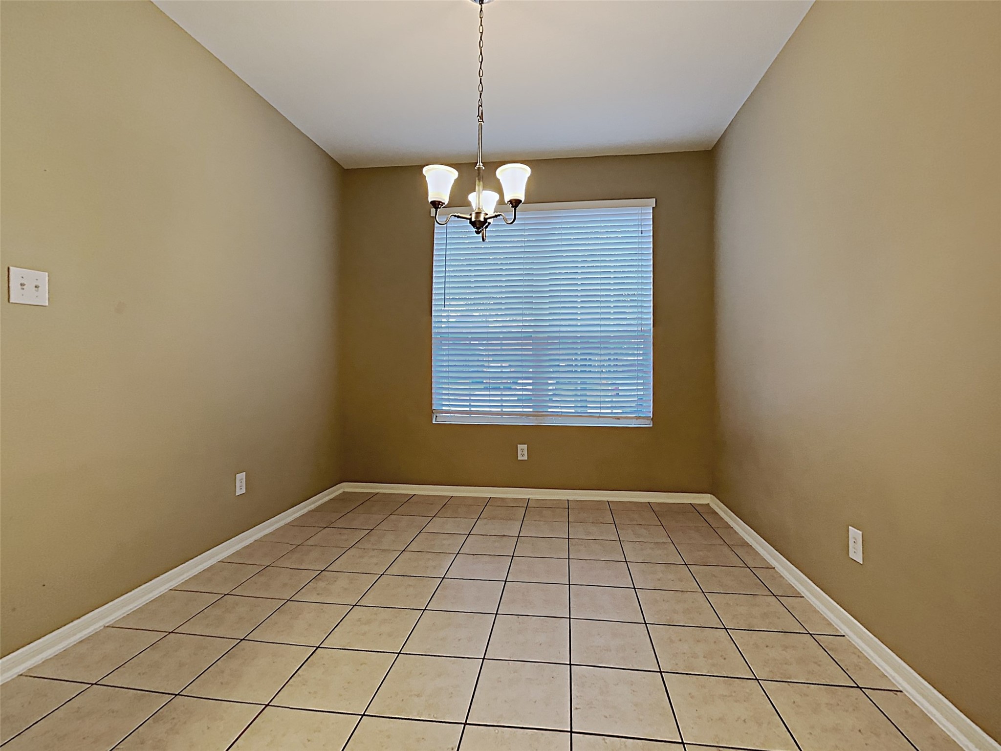 2311 Stiller Ridge Way Property Photo 3