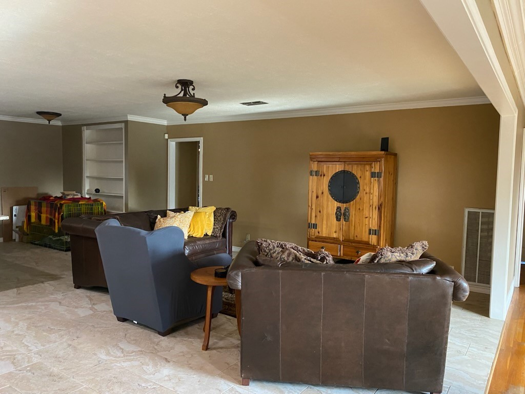 1603 Fawnhope Drive Property Photo 3