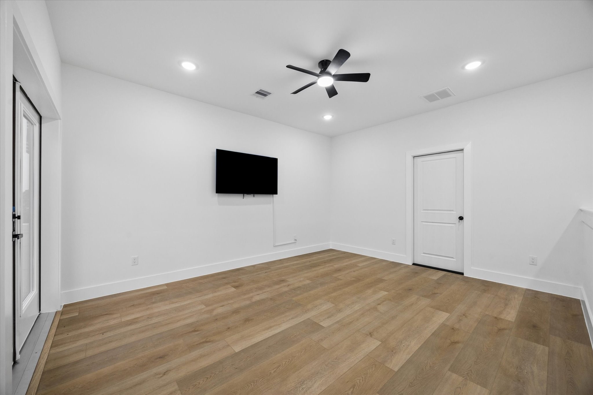 116 Velasco Street Property Photo 24