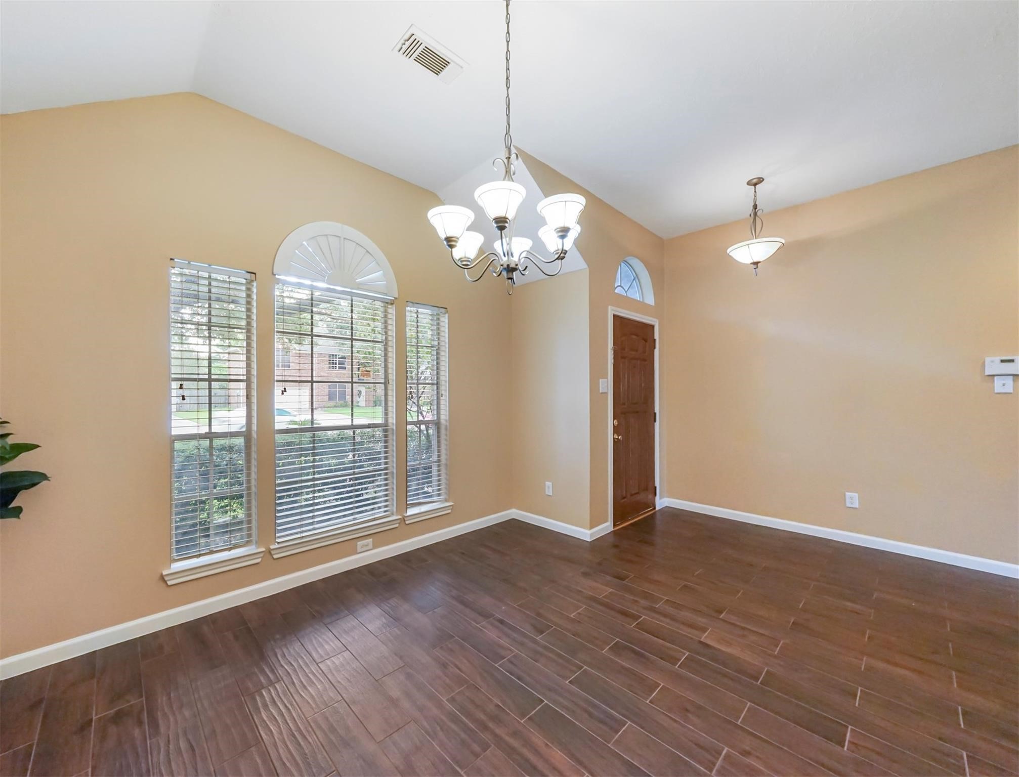 5219 Bay Pines Drive Property Photo 4