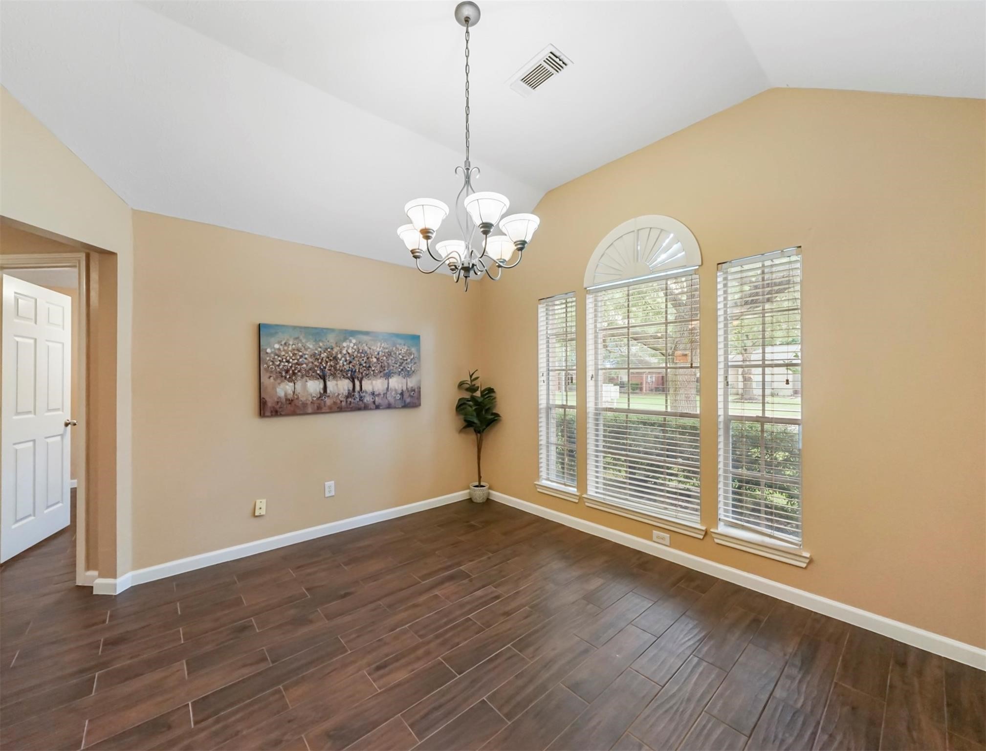 5219 Bay Pines Drive Property Photo 5