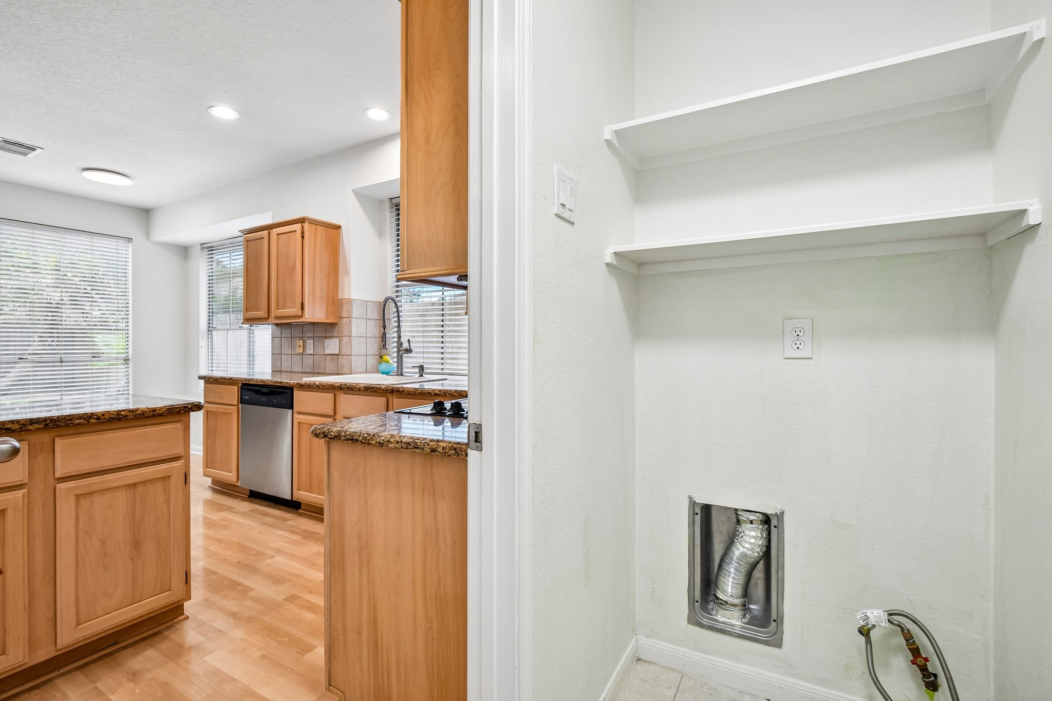 14010 Hazel Ridge Court Property Photo 18