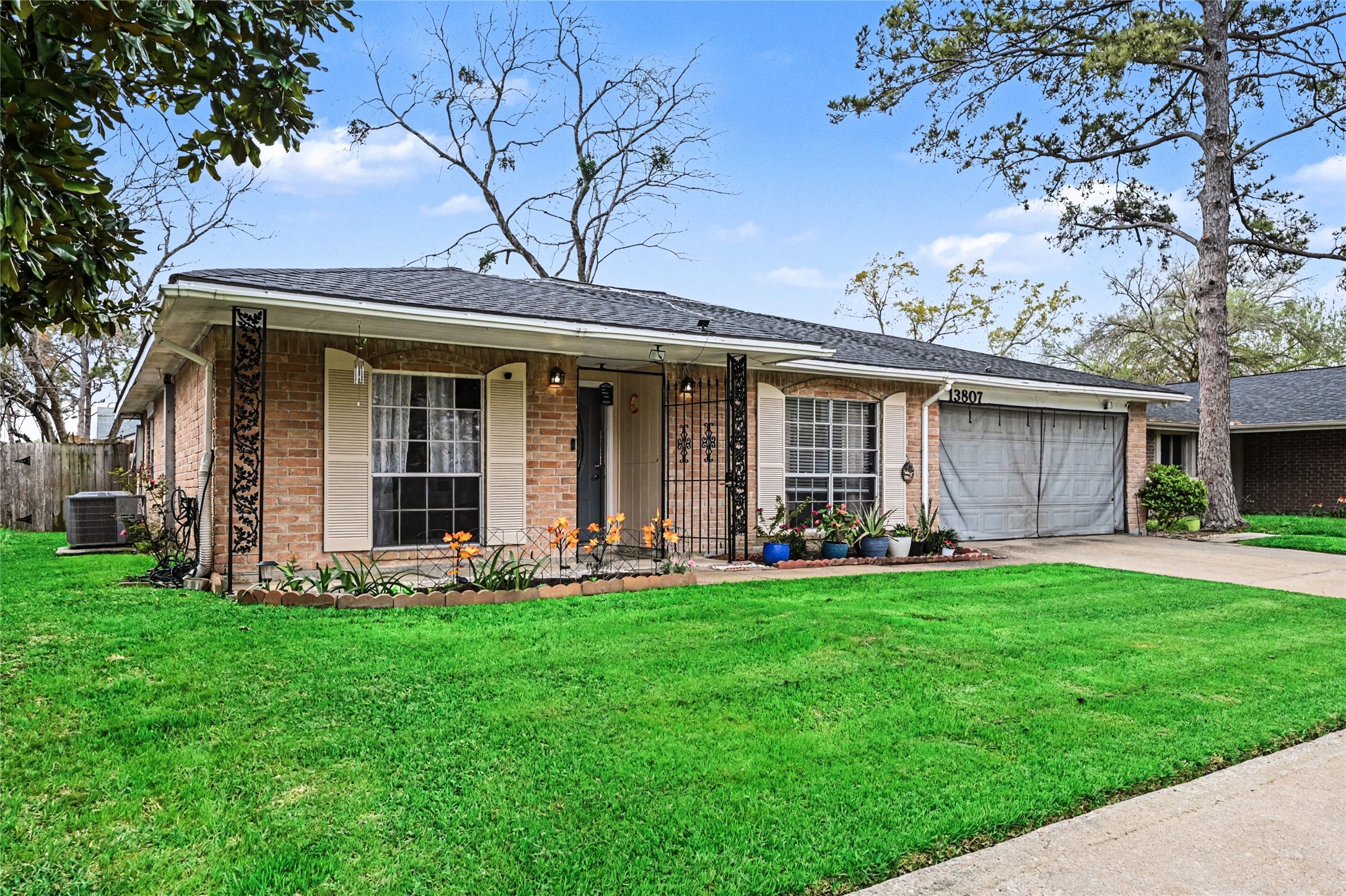 13807 Templar Lane Property Photo 3