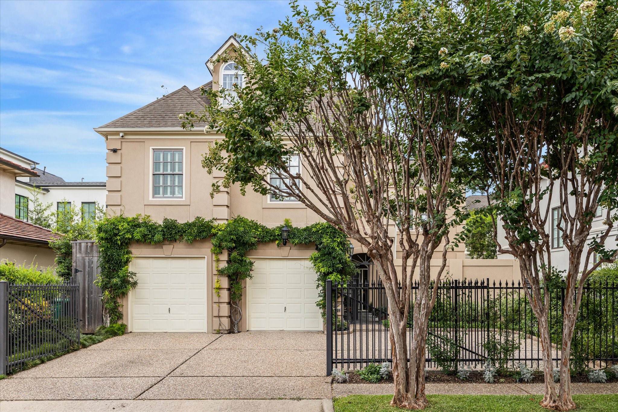 2509 Westgate Drive Property Photo 2