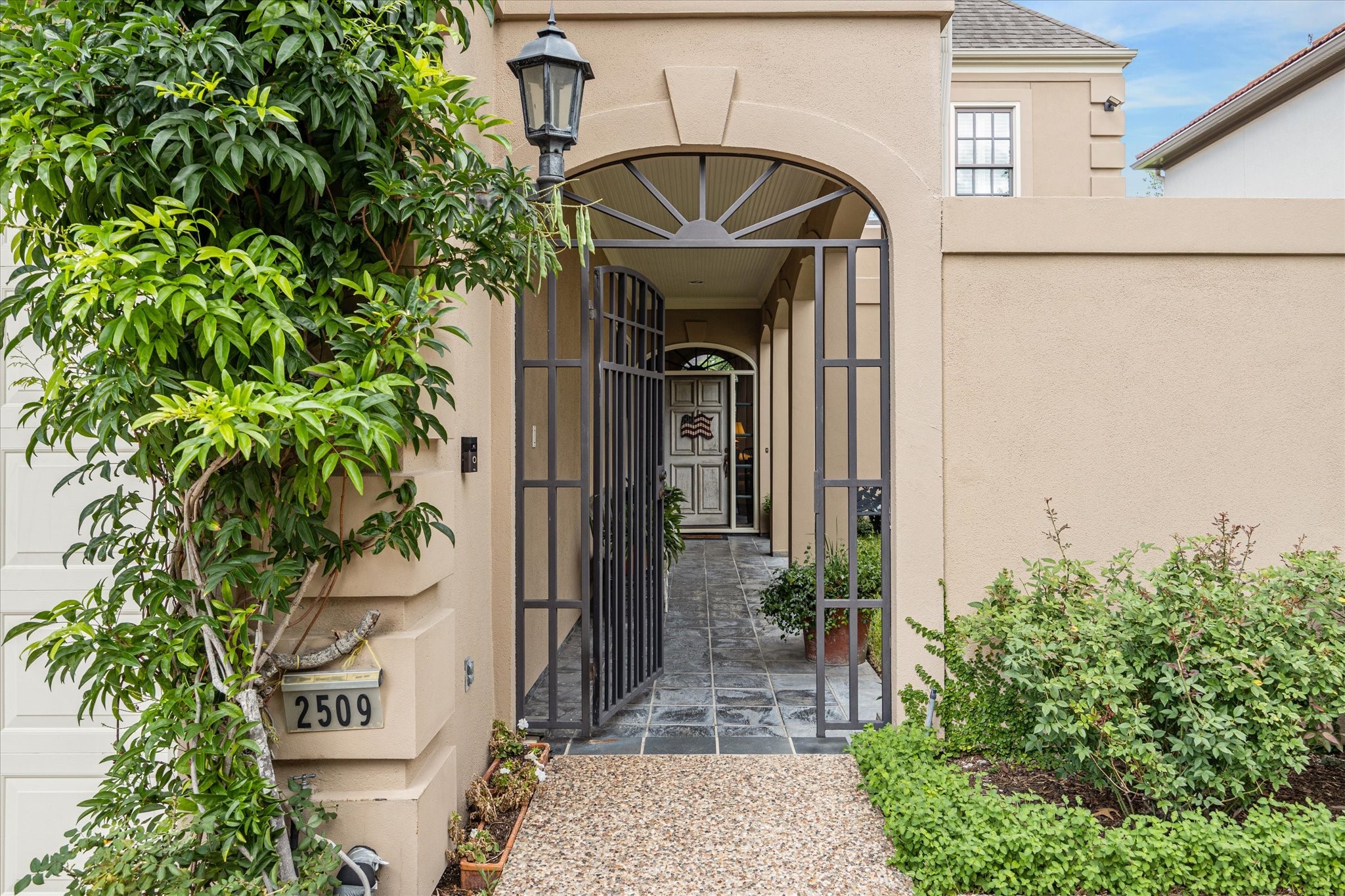 2509 Westgate Drive Property Photo 4