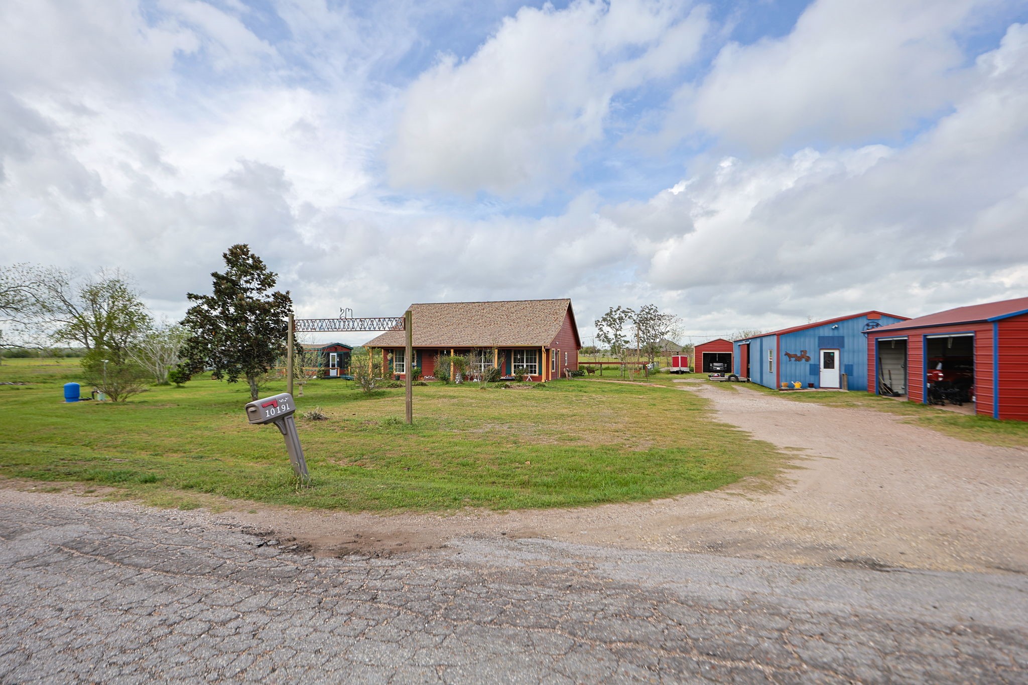 10191 Bonner Road Property Photo 3