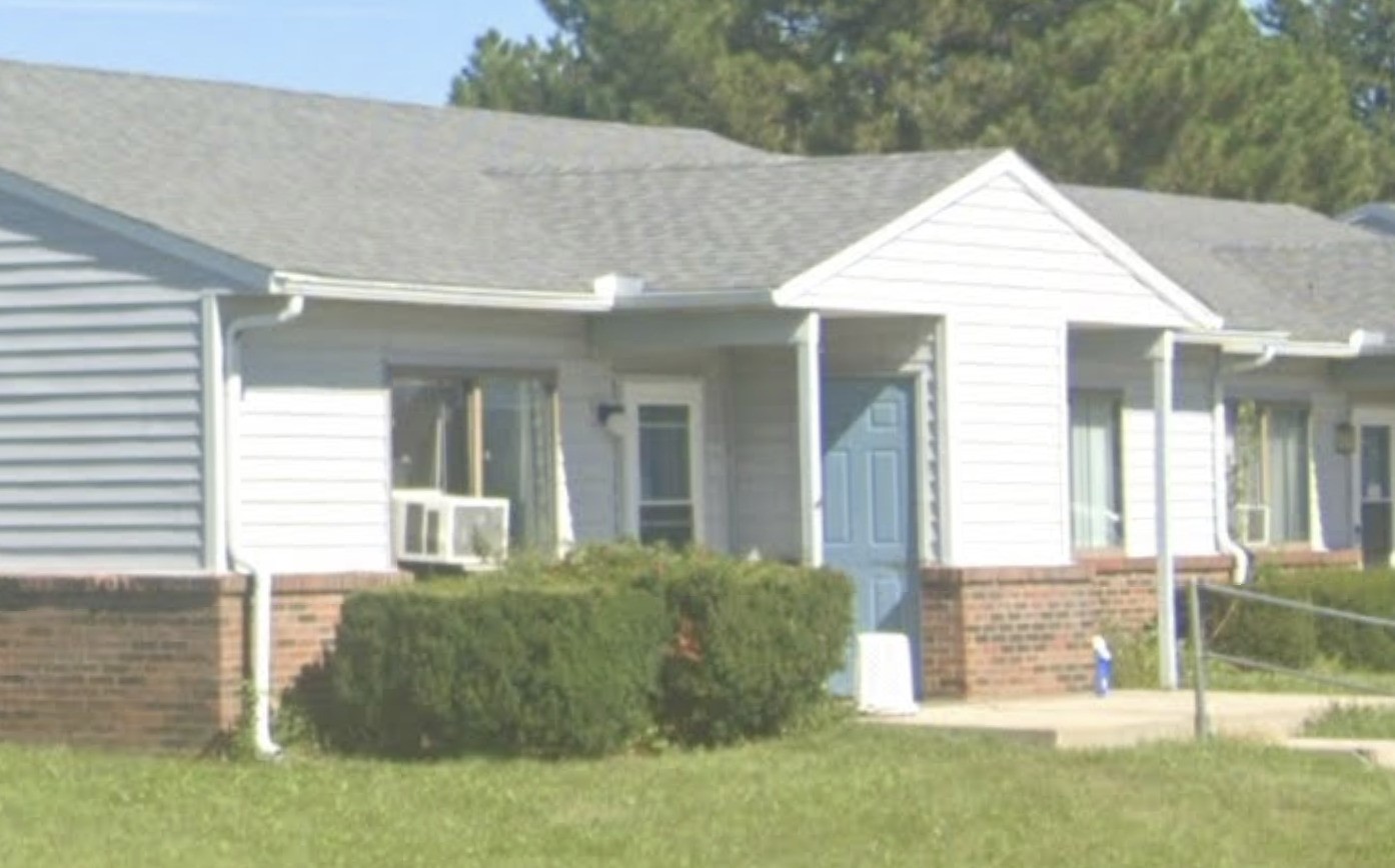 307 Oxford Property Photo 5