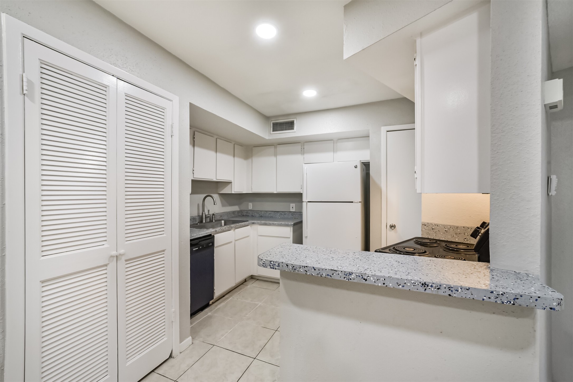 10811 Richmond Avenue 65 Property Photo 13