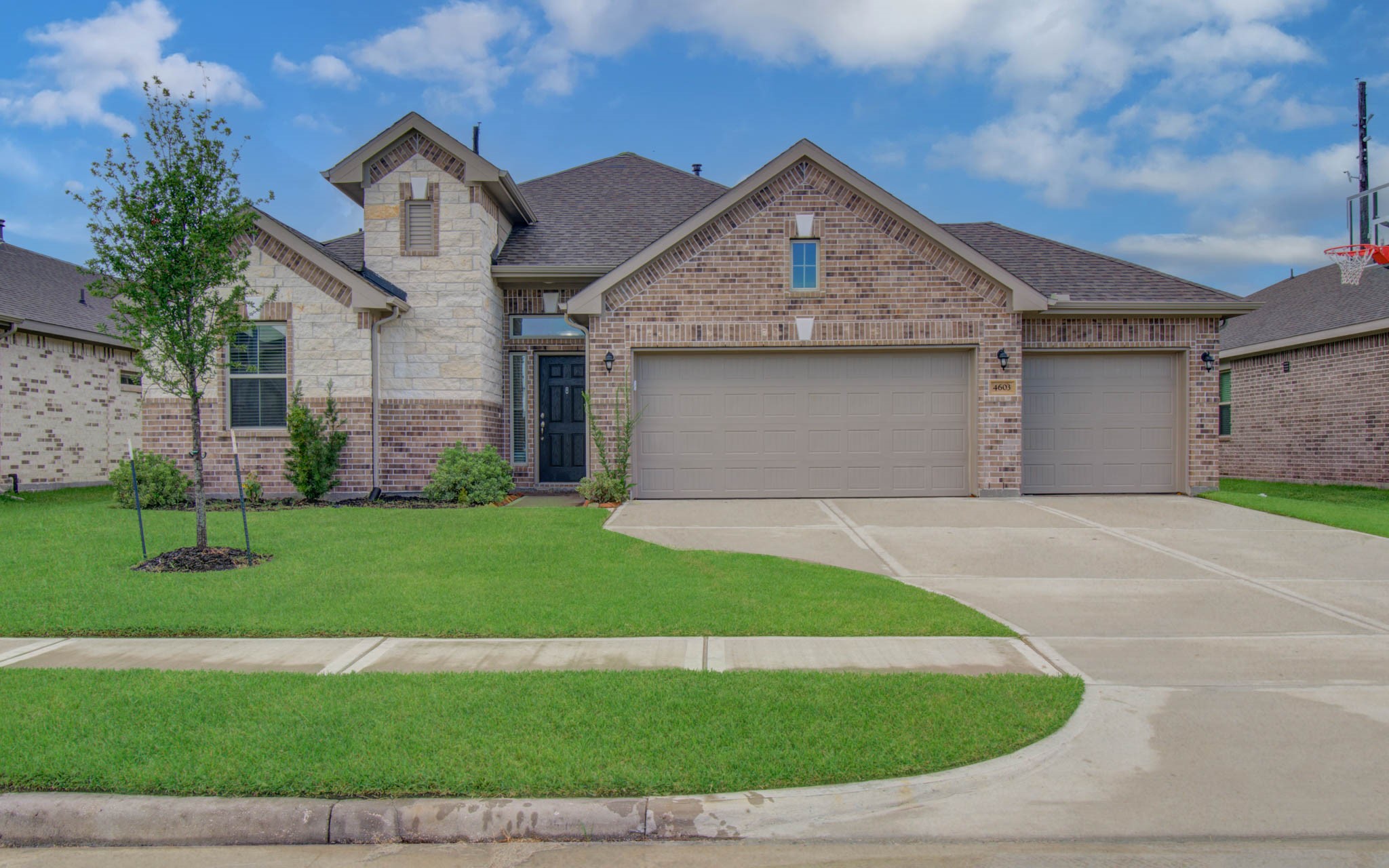 4603 Bay Vista Drive Property Photo 1