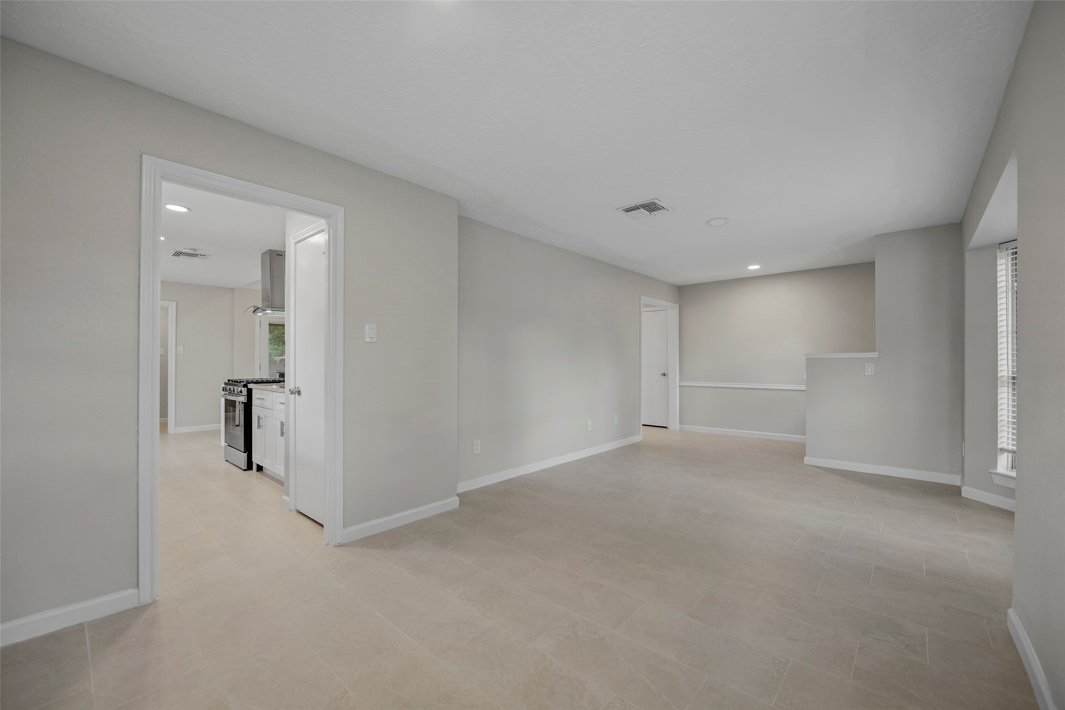 1015 Rock Canyon Drive Property Photo 4