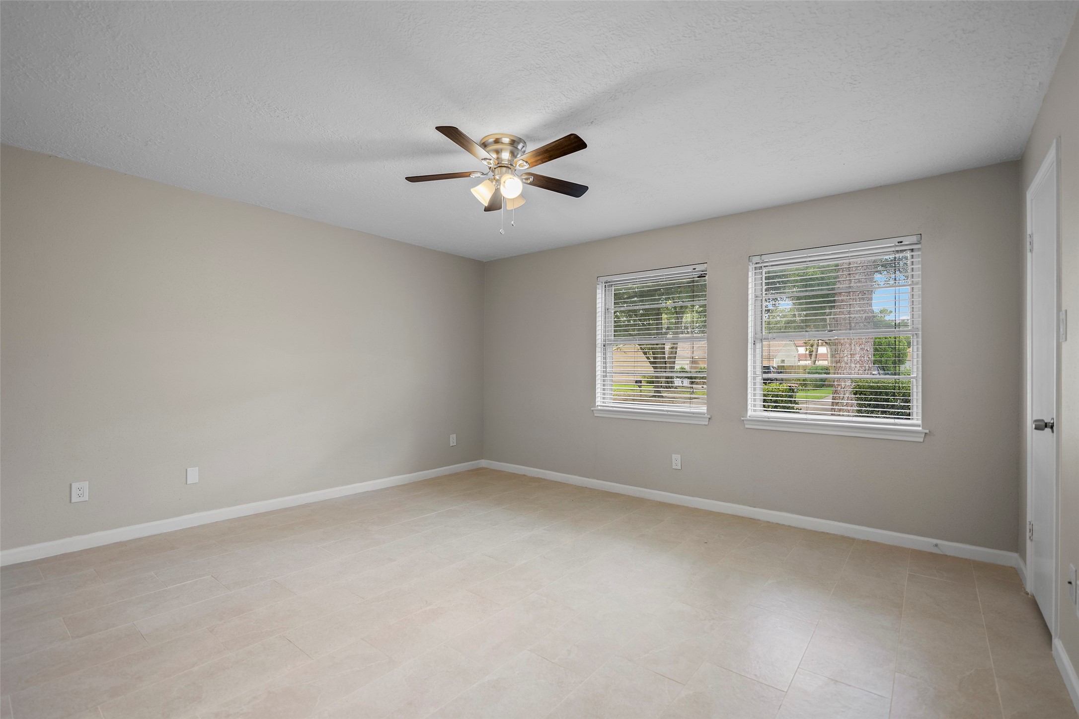 1015 Rock Canyon Drive Property Photo 12
