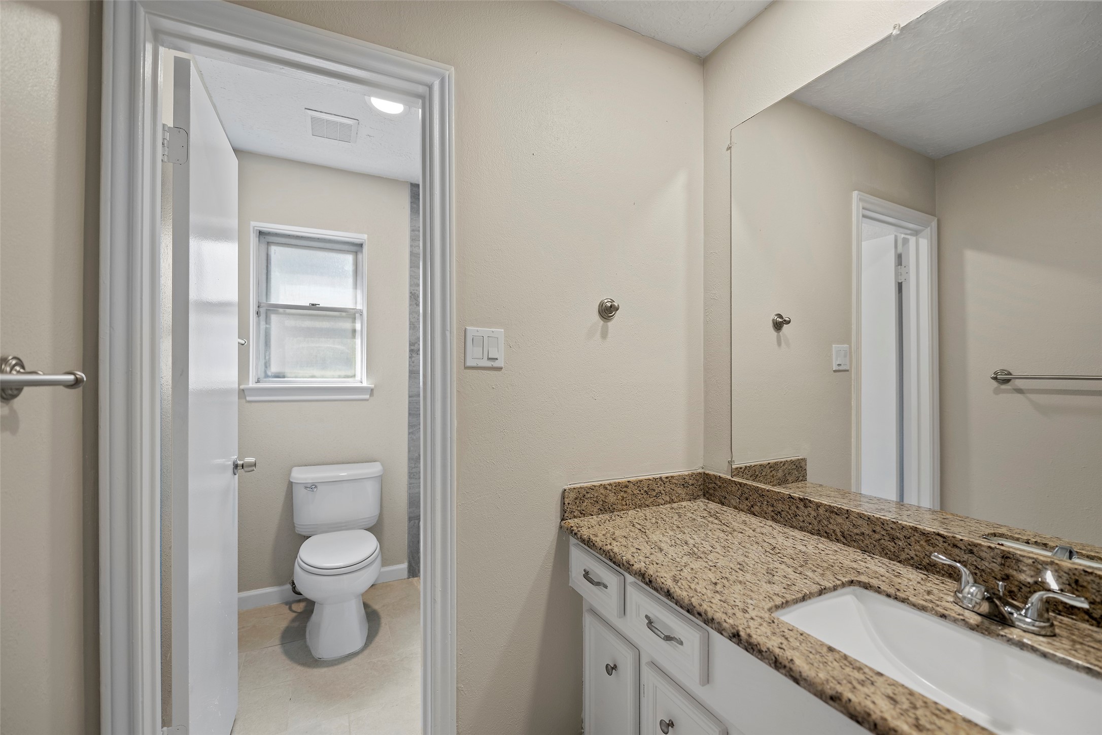 1015 Rock Canyon Drive Property Photo 16