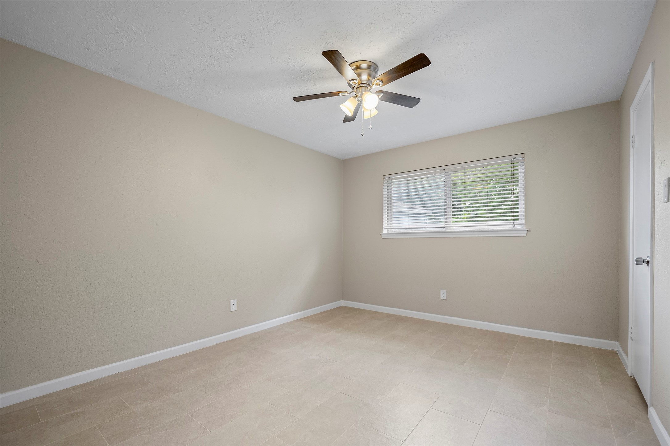 1015 Rock Canyon Drive Property Photo 18