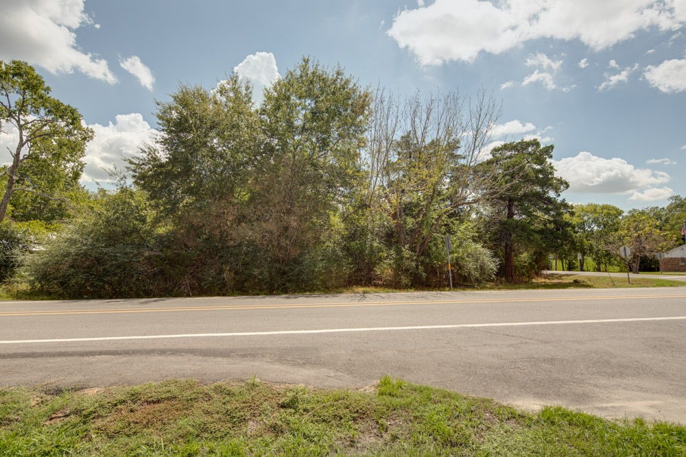 11042 Fm 149 Property Photo 11