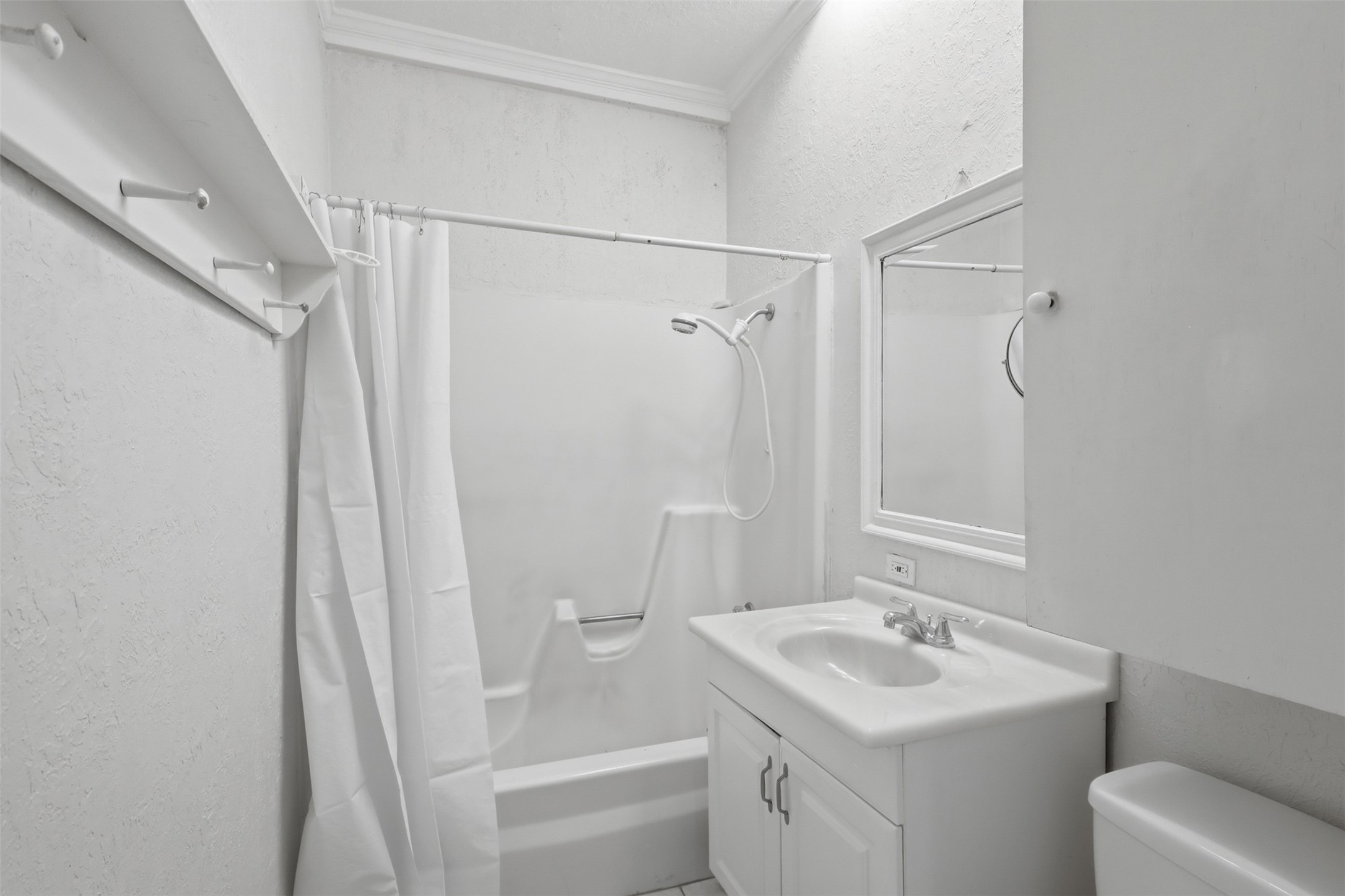1621 & 1623 W Adoue Street Property Photo 20