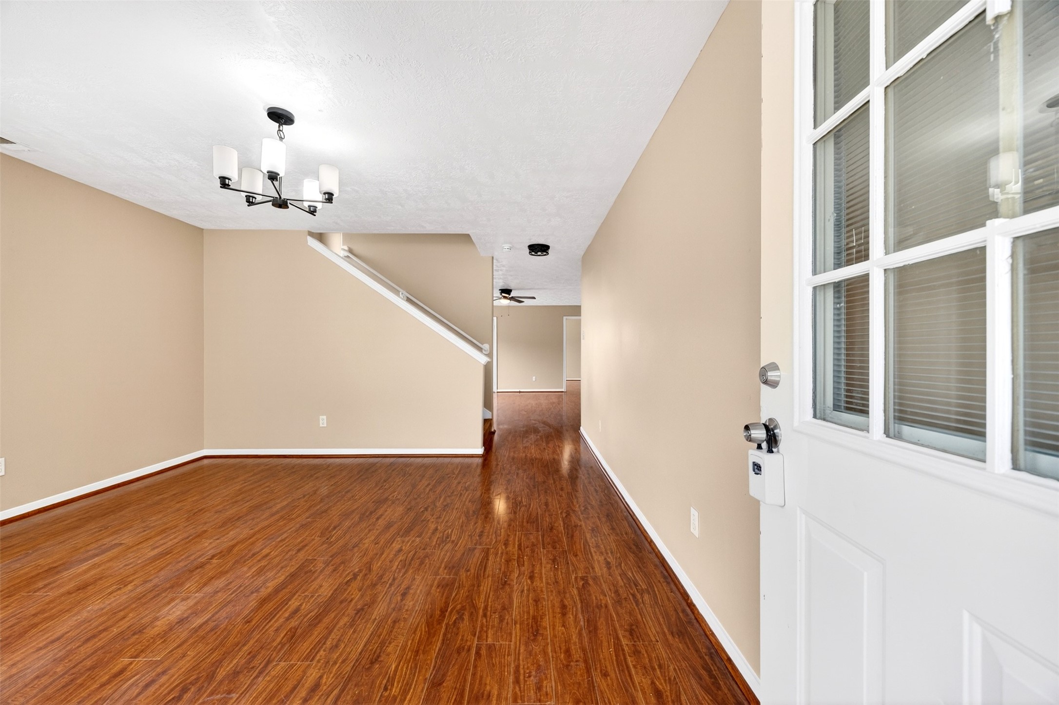 15014 Middle Oaks Boulevard Property Photo 7