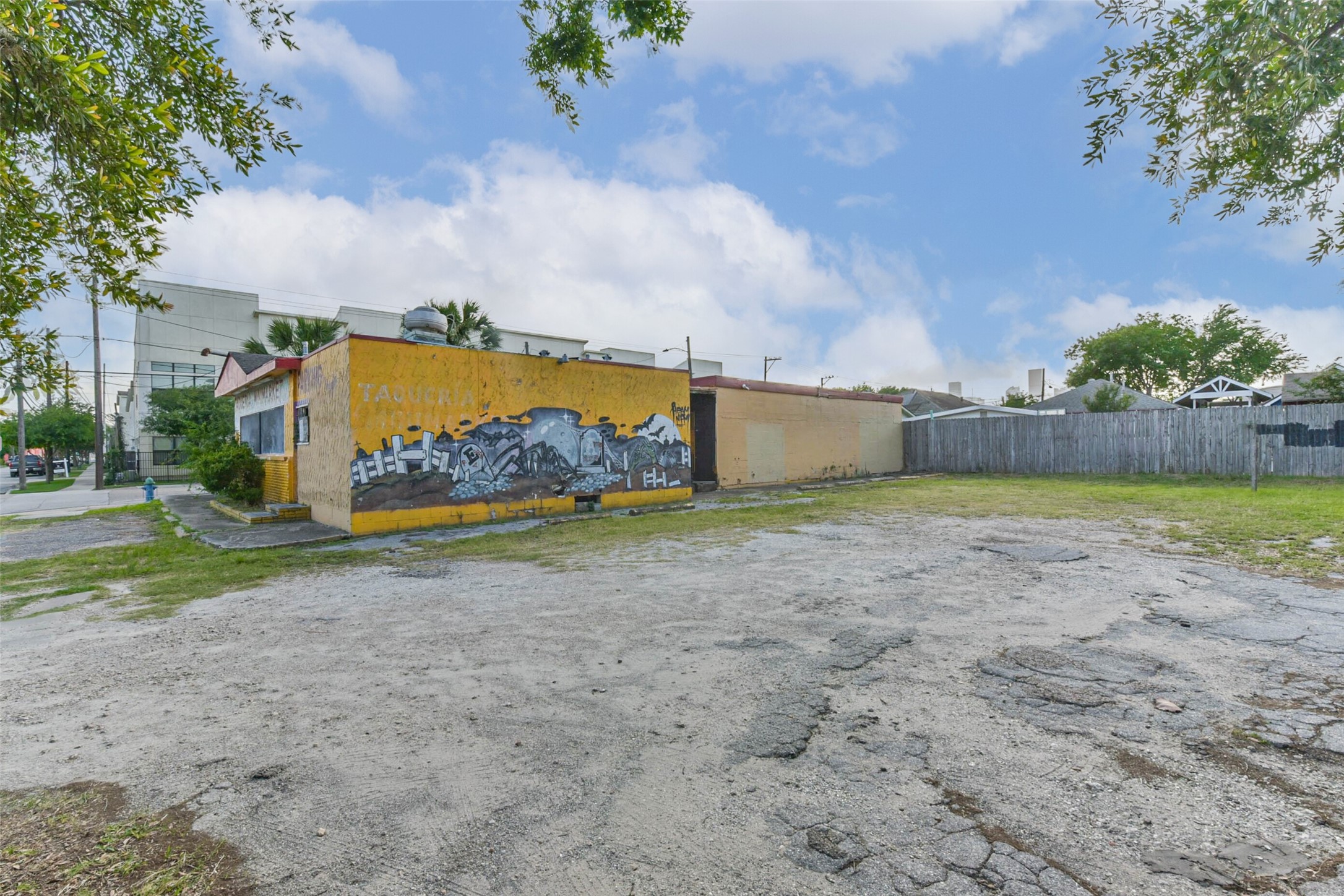 3621 Canal Street Property Photo 13