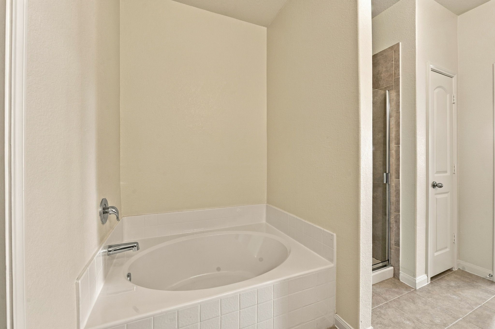12109 Midship Lane Property Photo 13