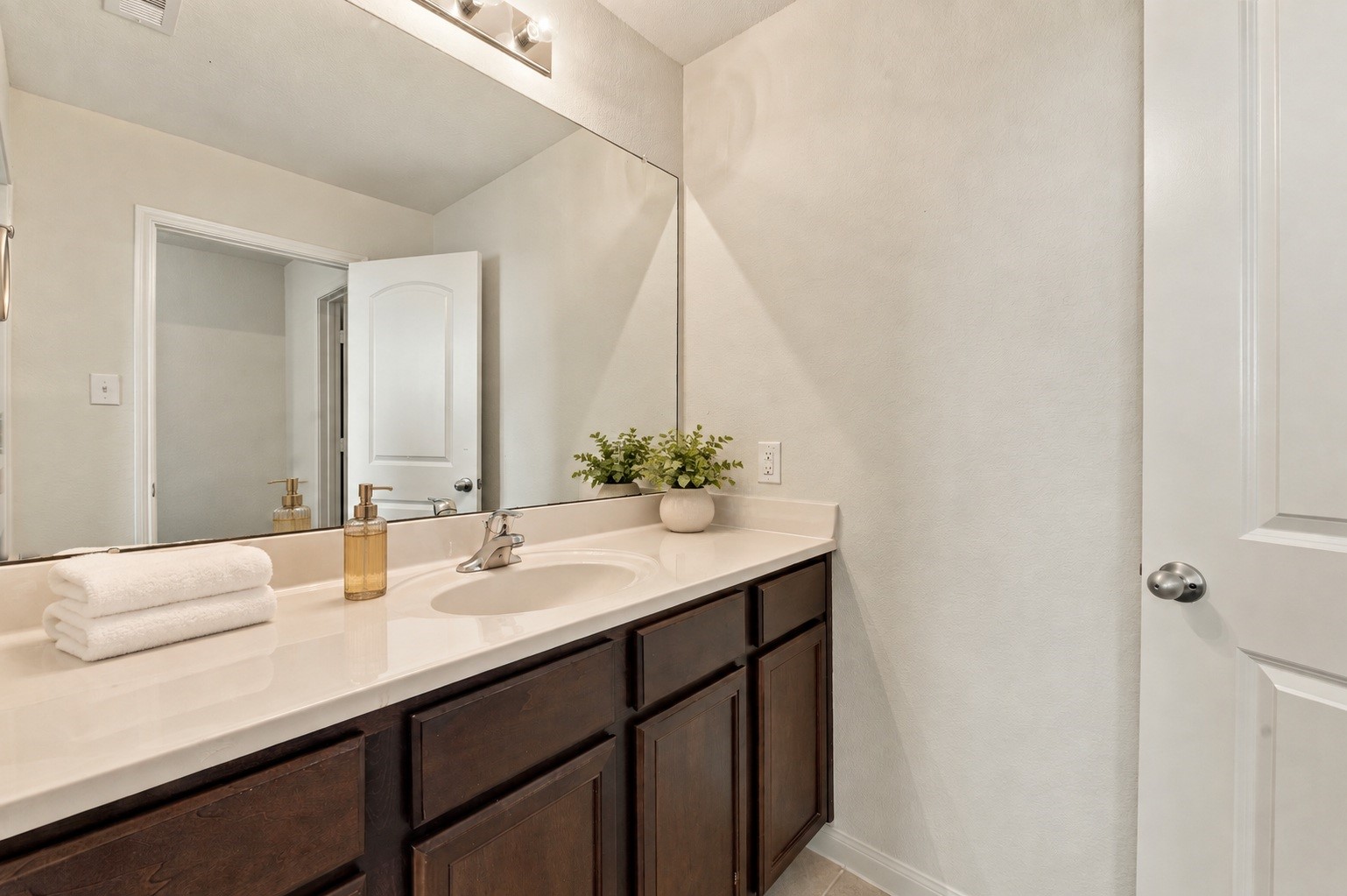 12109 Midship Lane Property Photo 18