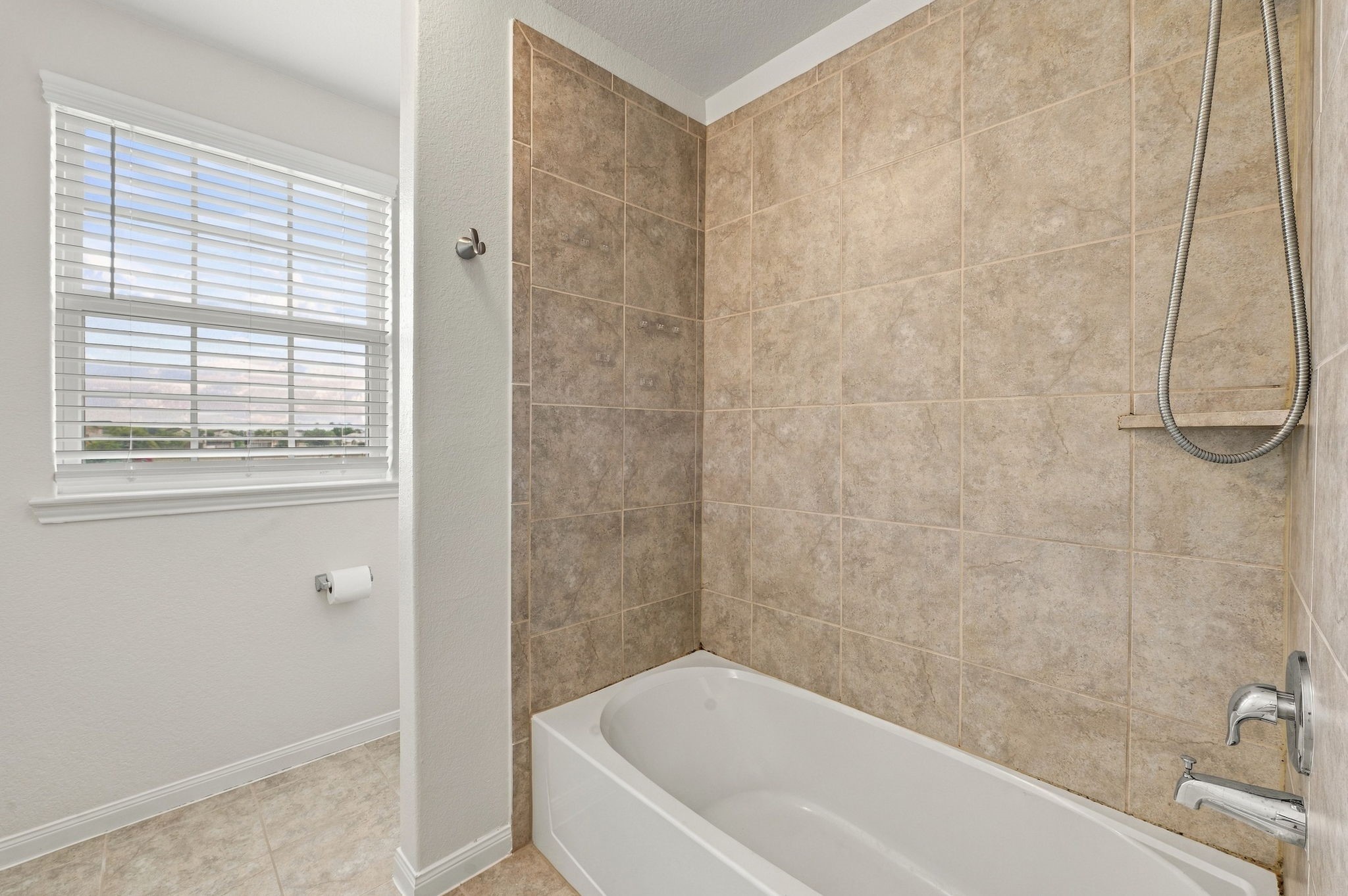 12109 Midship Lane Property Photo 19