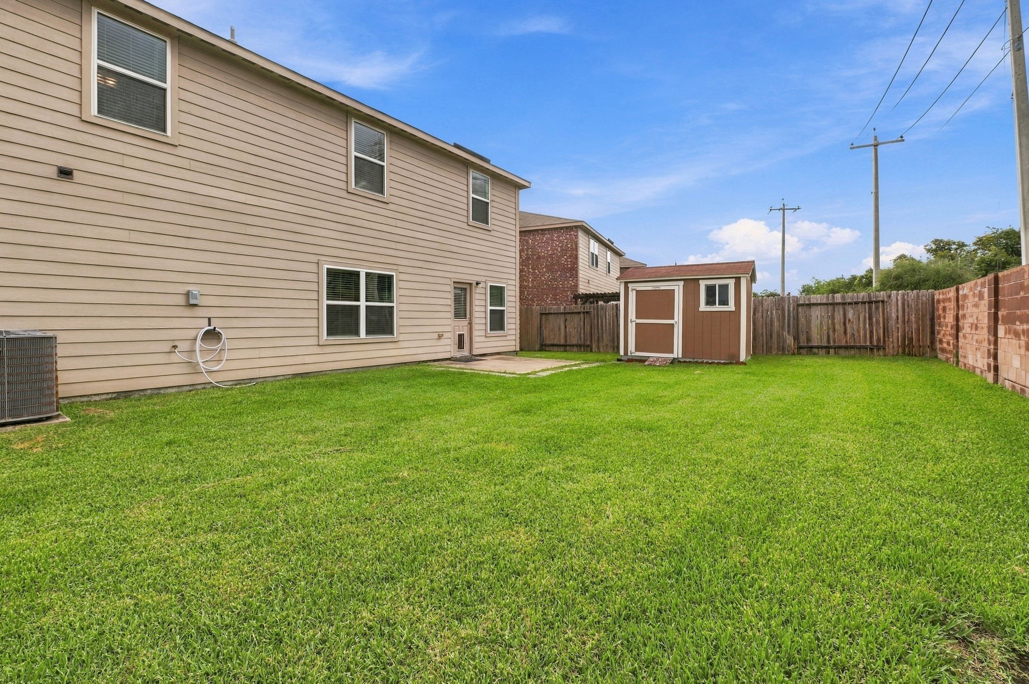 12109 Midship Lane Property Photo 21