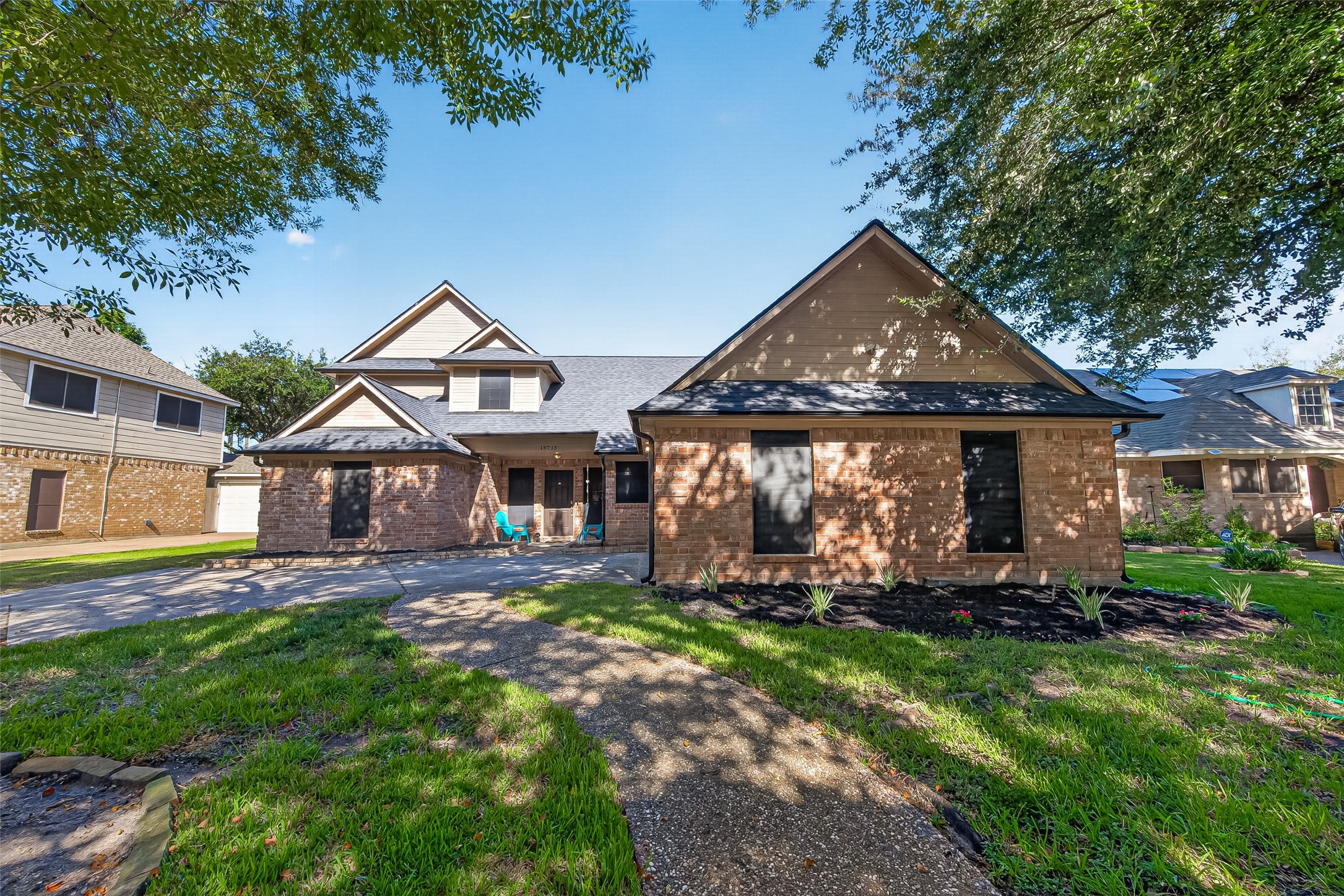 14715 Summerway Lane Property Photo 1