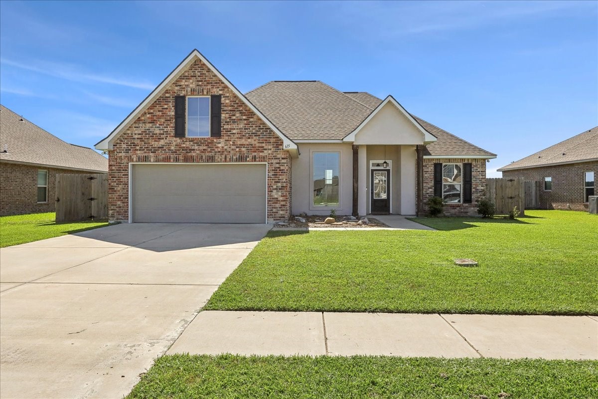 615 Cottonwood Property Photo