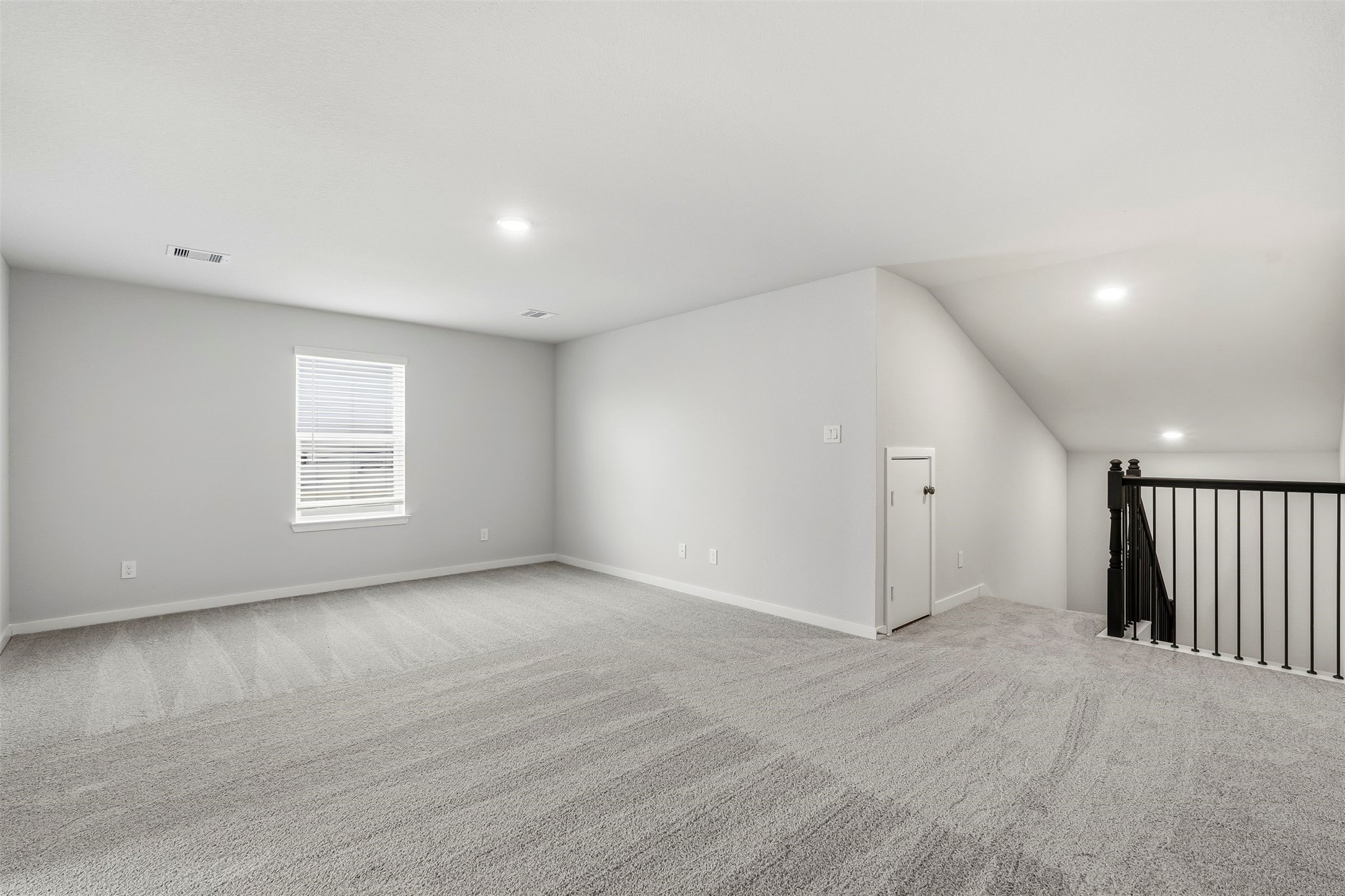 8531 Light Rail Drive Property Photo 18