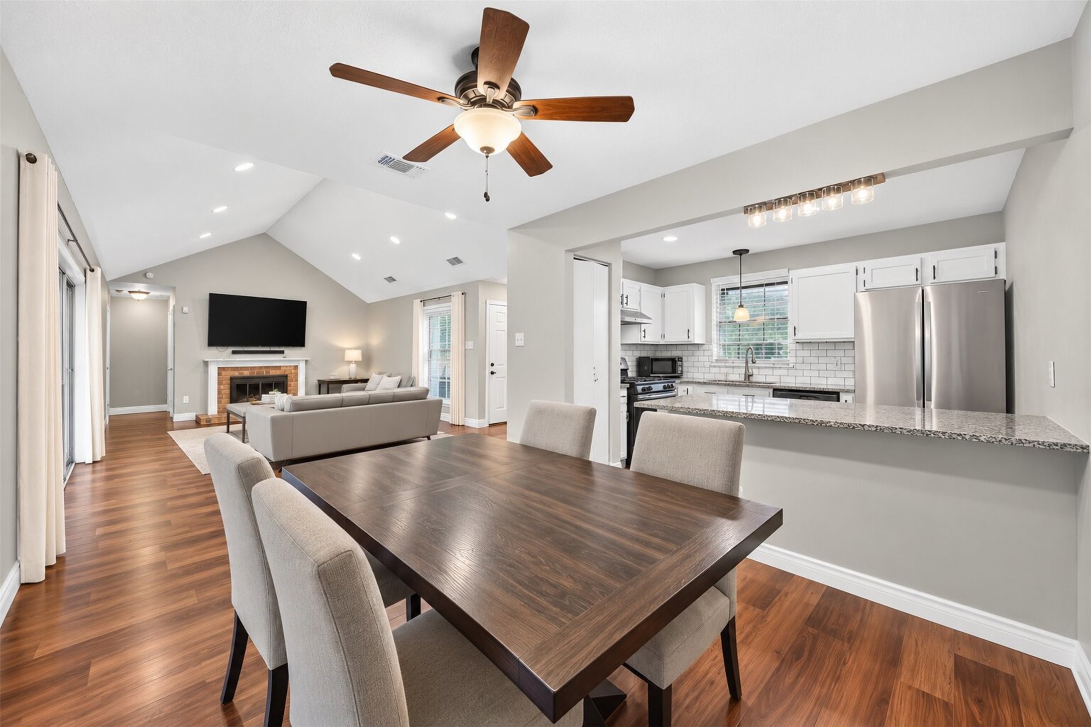 18046 Garden Manor Drive Property Photo 12