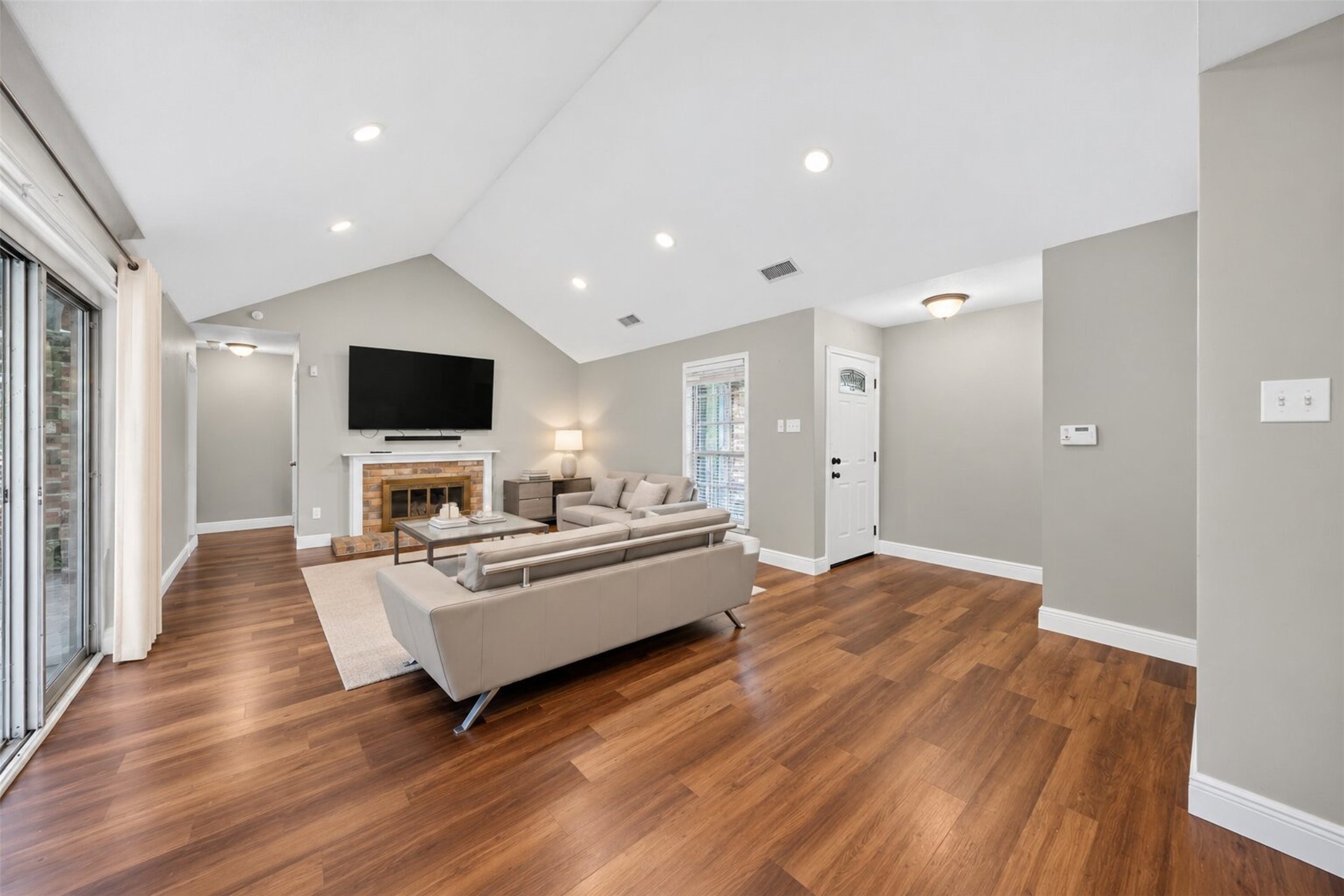 18046 Garden Manor Drive Property Photo 17