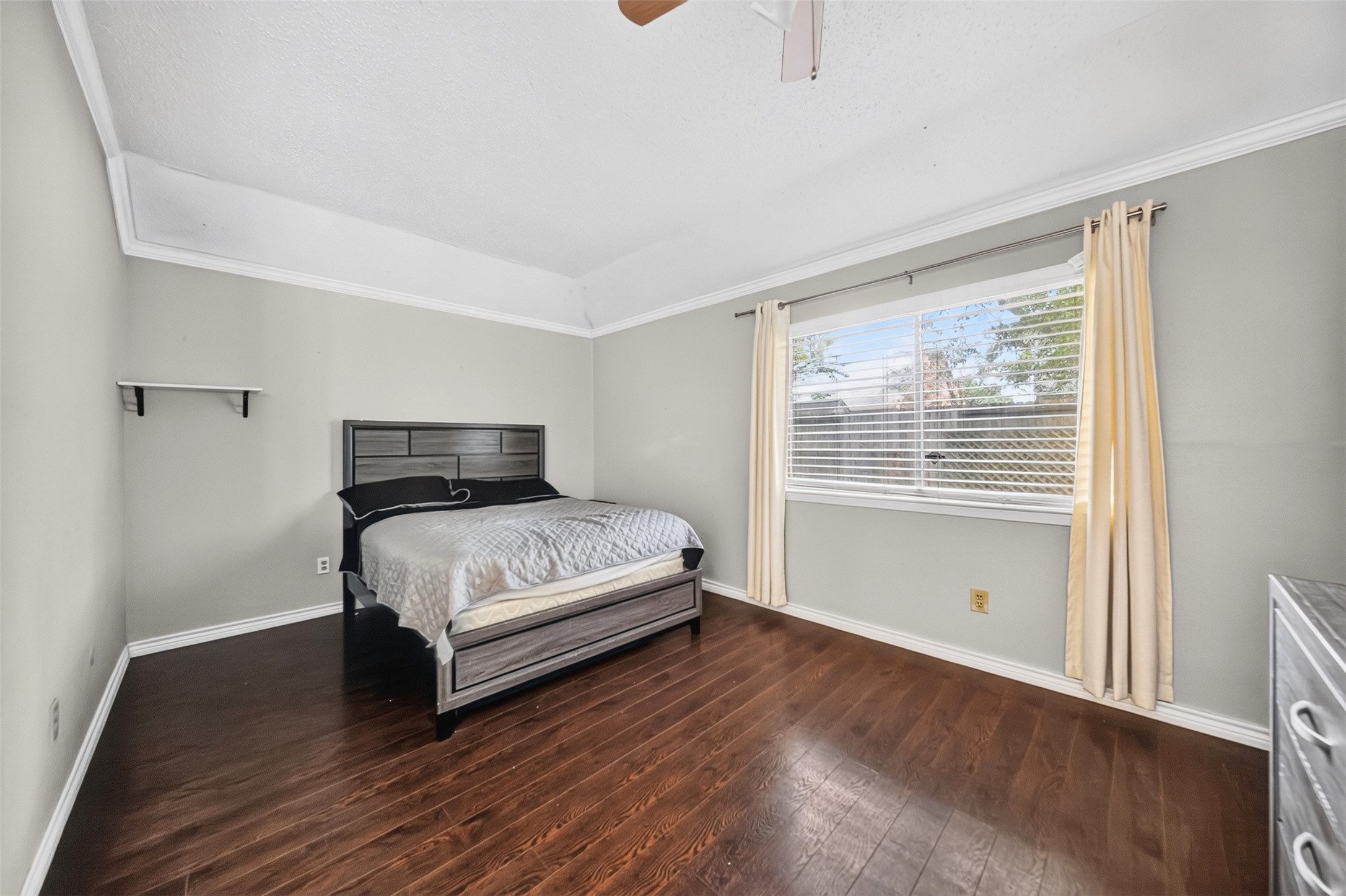 18046 Garden Manor Drive Property Photo 22