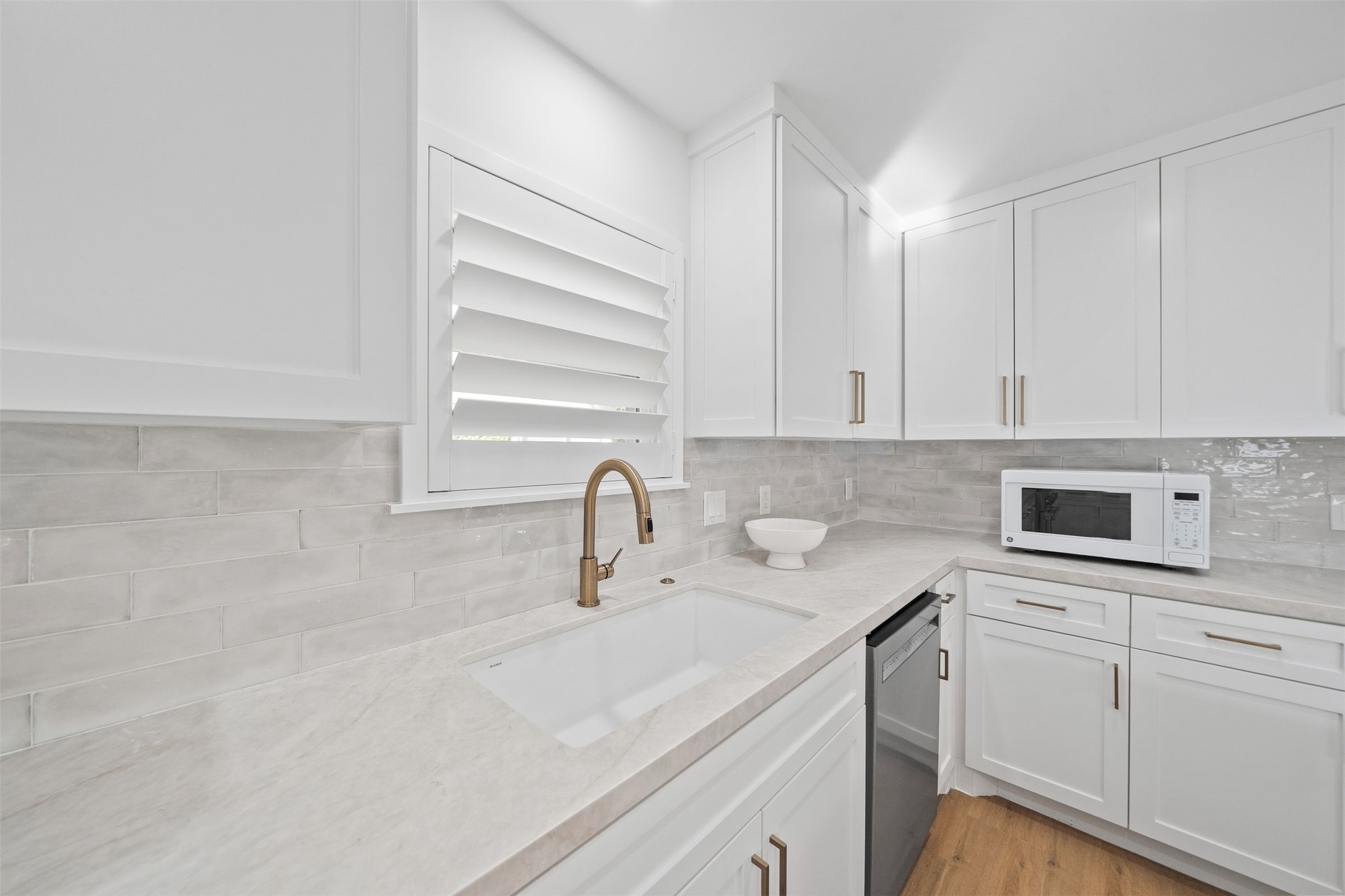 2319 Elmgate Drive Property Photo 15