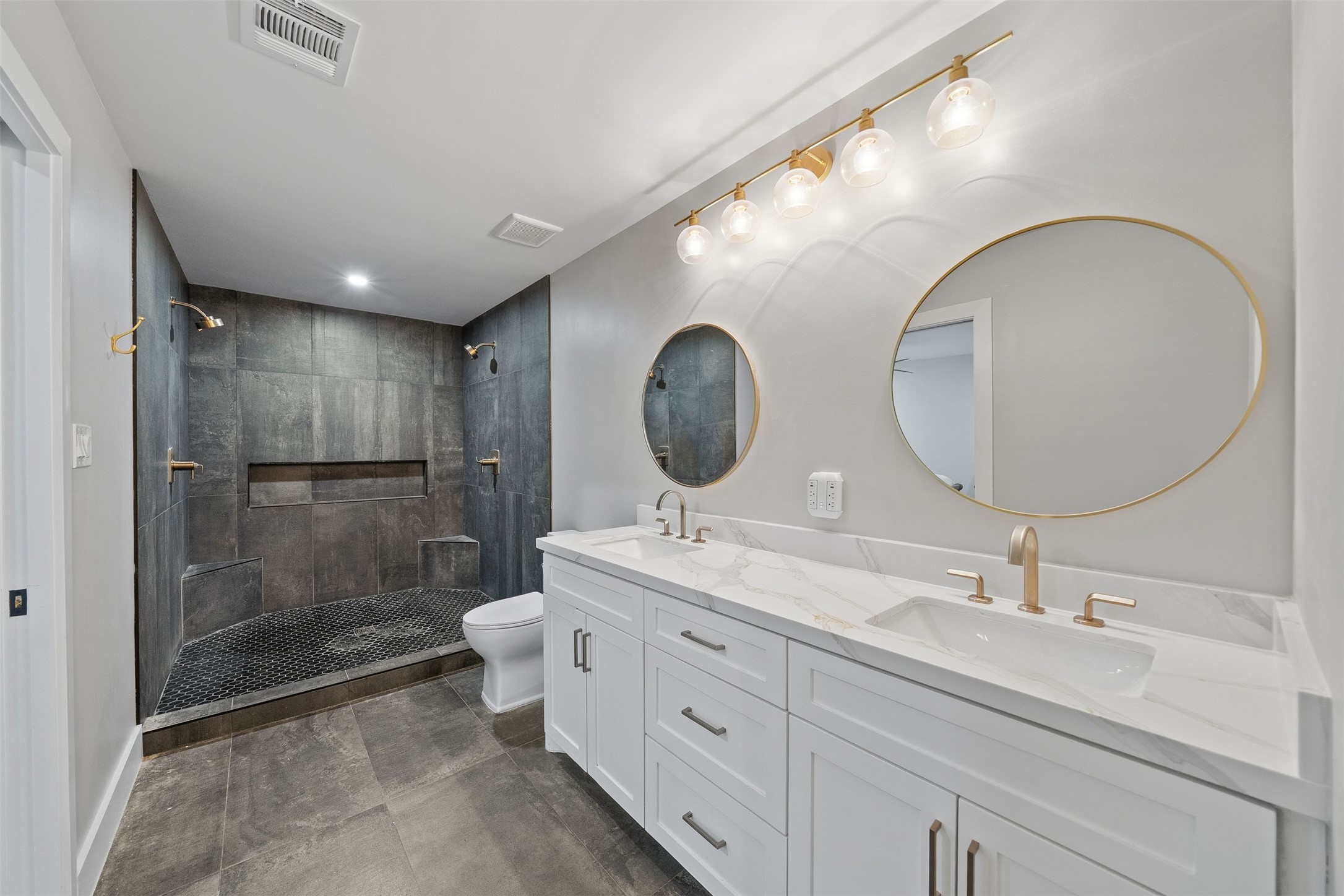 2319 Elmgate Drive Property Photo 26