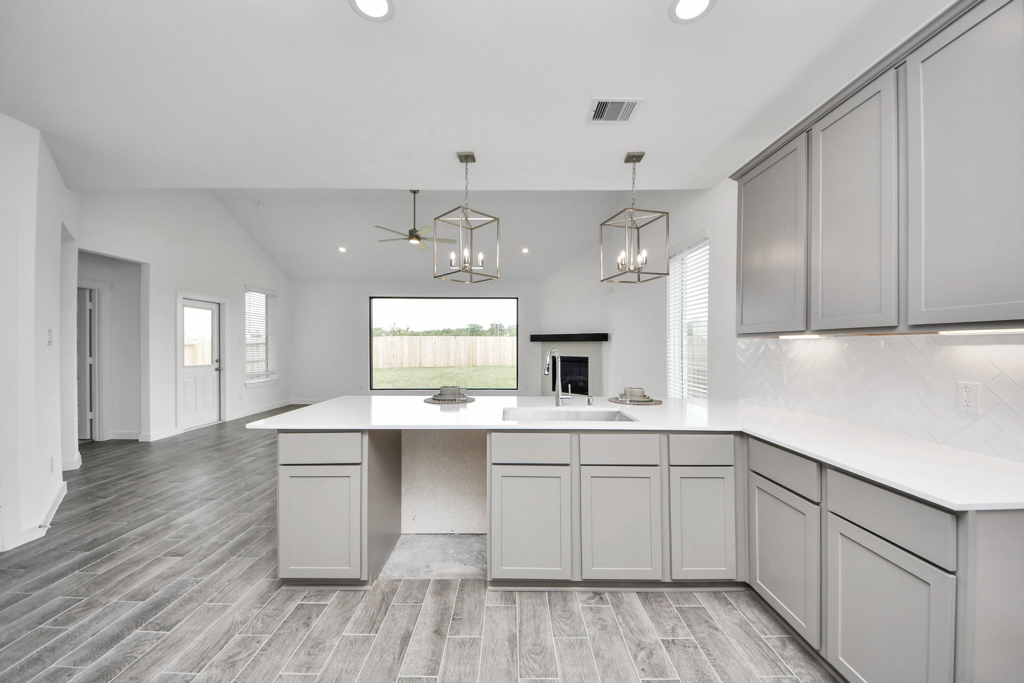 25418 Cove Bend Way Property Photo 13