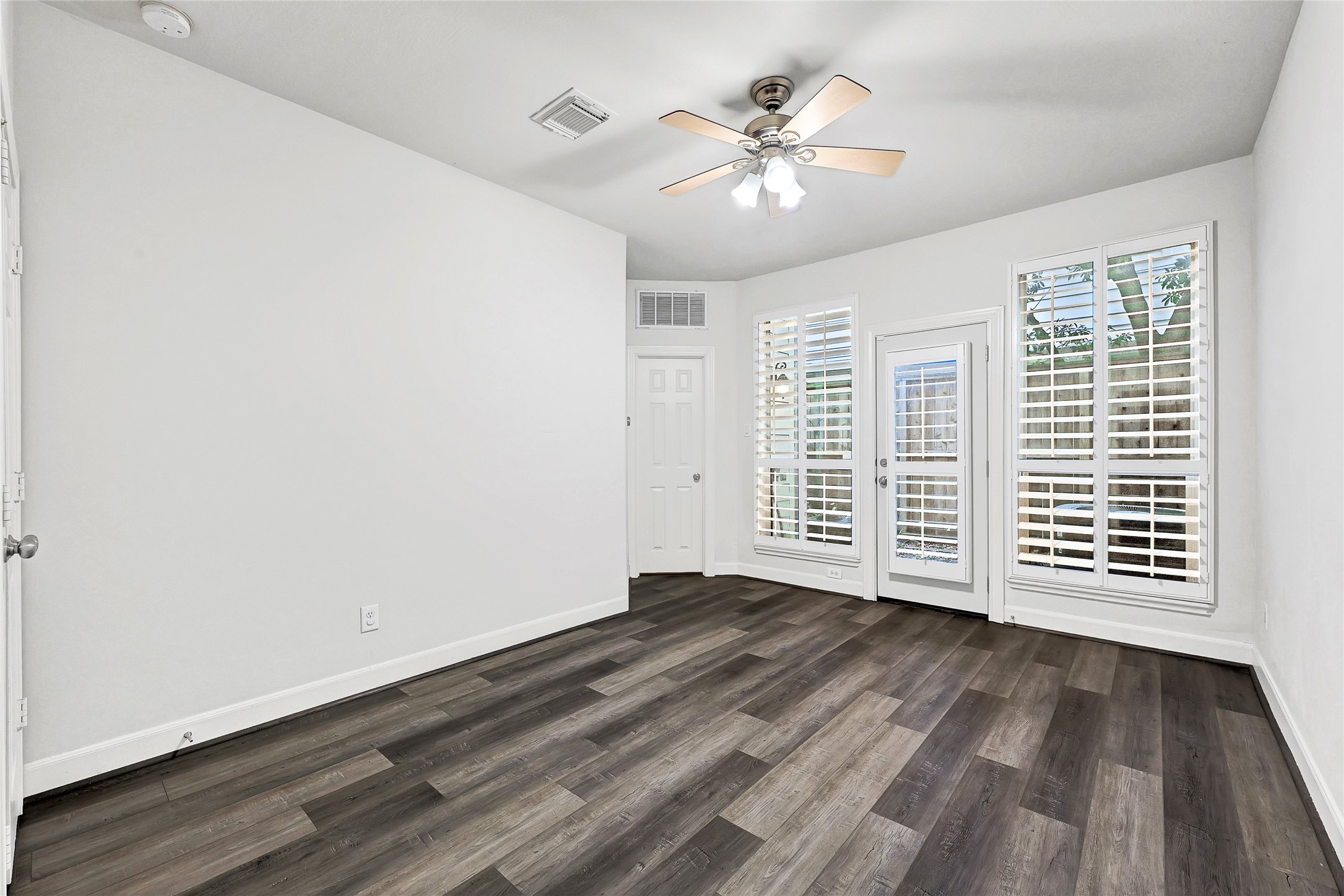 503 Roy Street B Property Photo 5