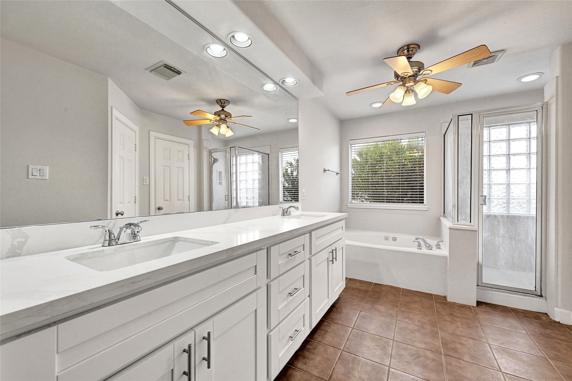 503 Roy Street B Property Photo 17