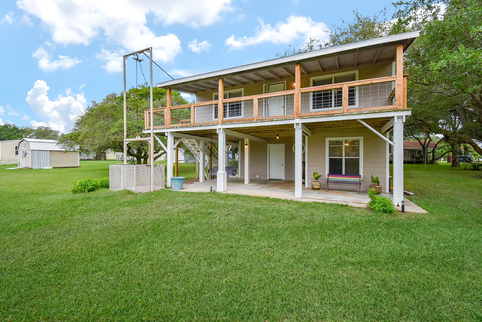 1551 Bayview Drive Property Photo 3