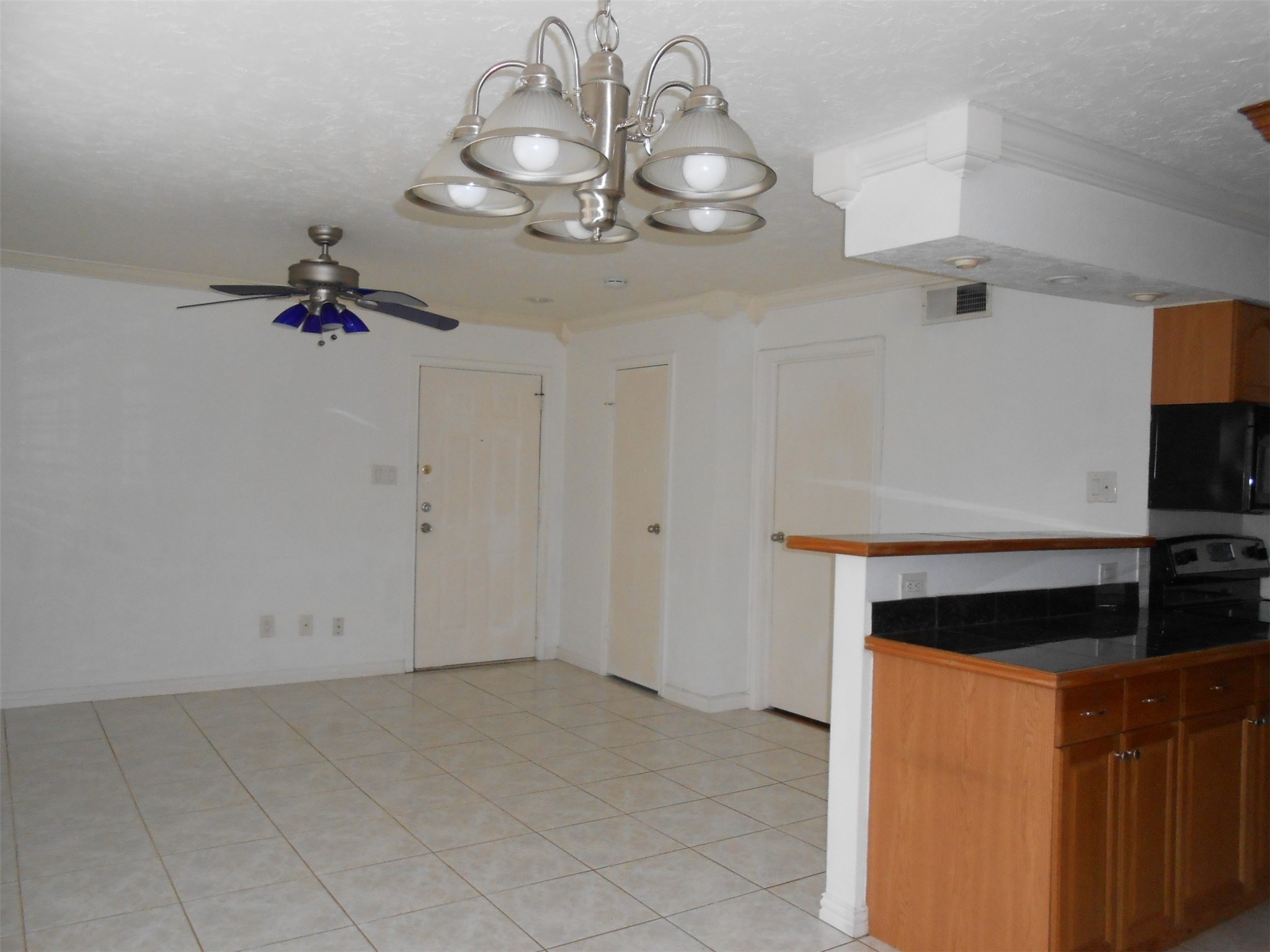 2750 Holly Hall Street 1412 Property Photo 5