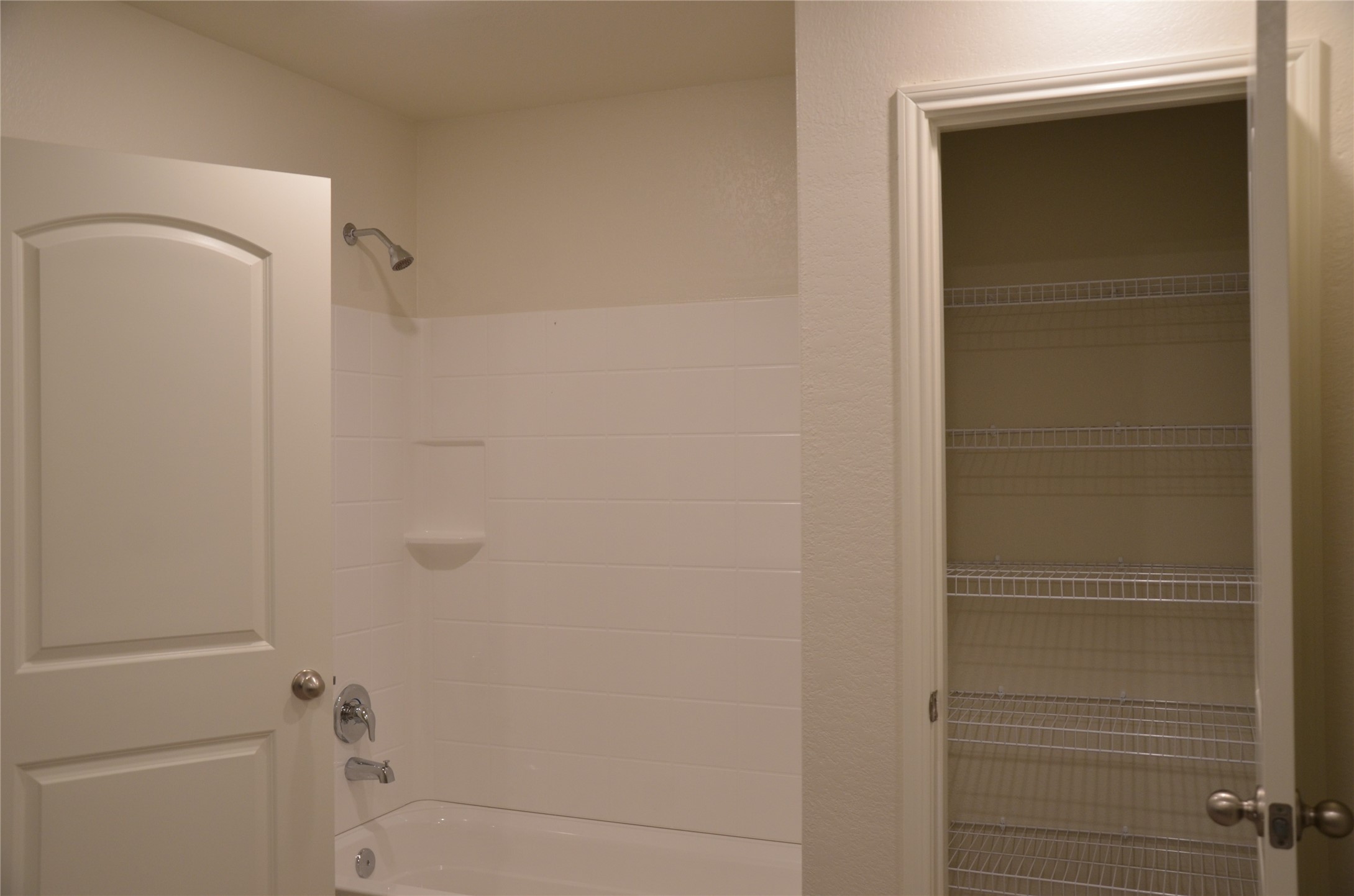 327 Spanish Stone Drive Property Photo 21