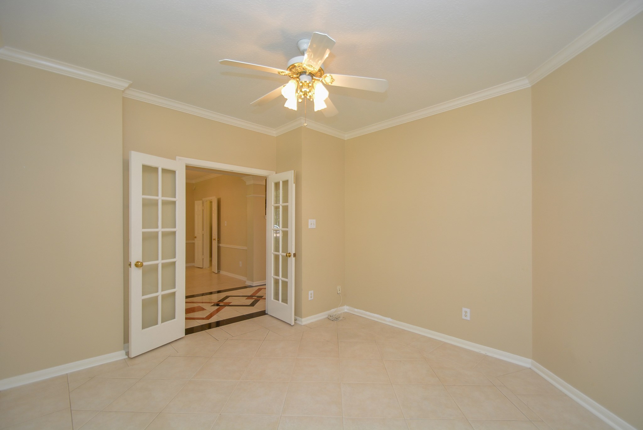 17415 Fountainview Circle Property Photo 5