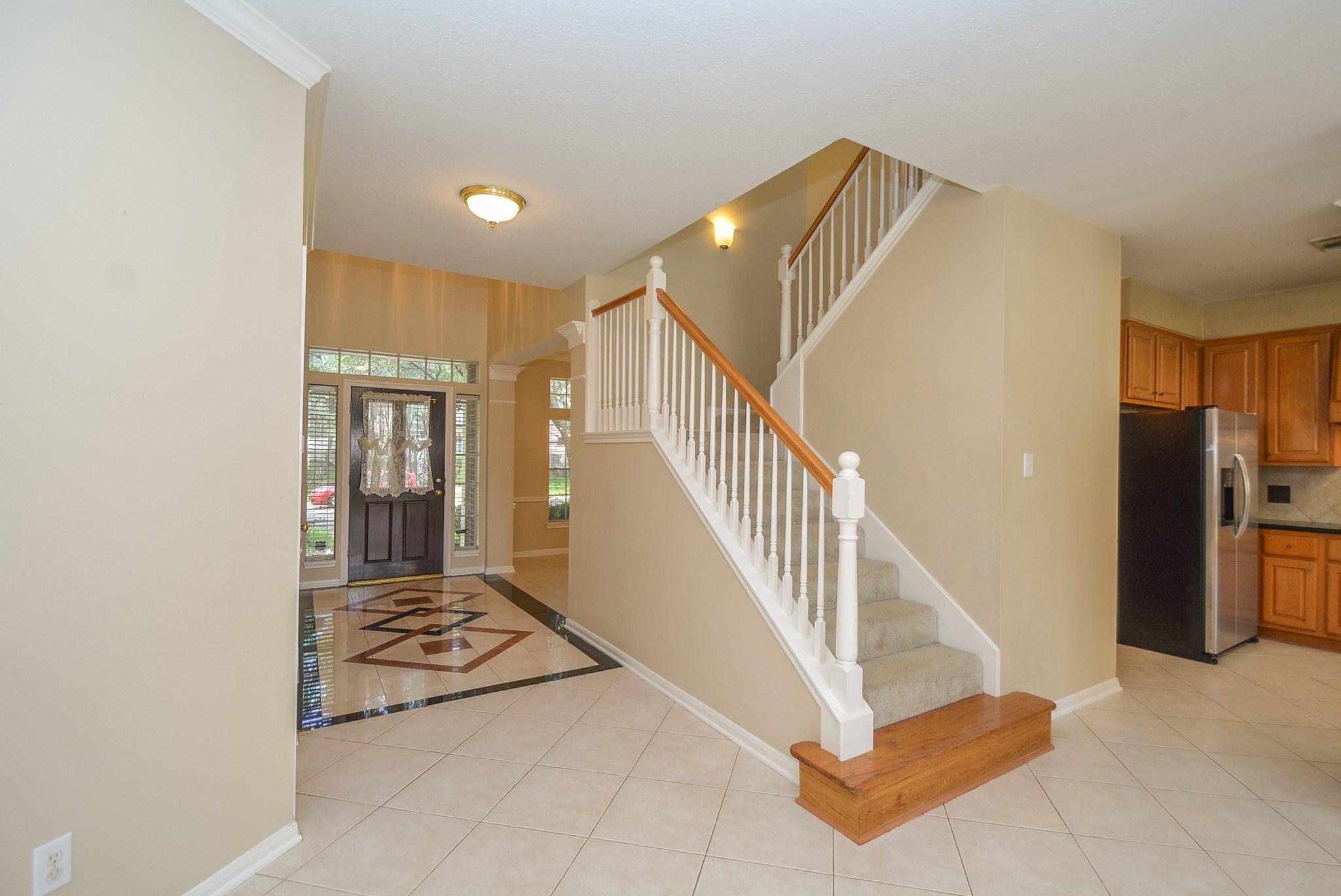 17415 Fountainview Circle Property Photo 6