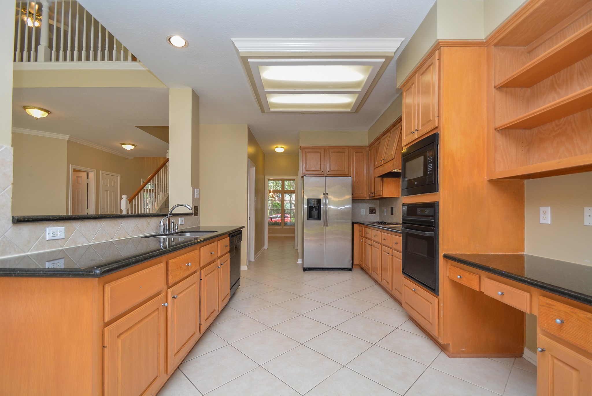 17415 Fountainview Circle Property Photo 10