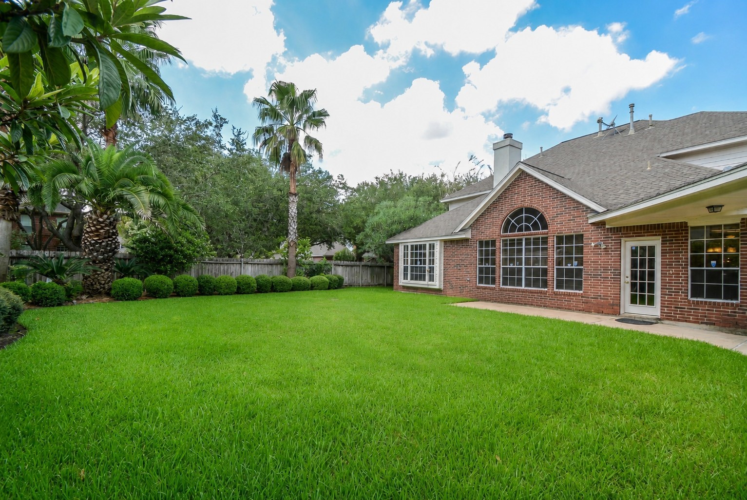 17415 Fountainview Circle Property Photo 21