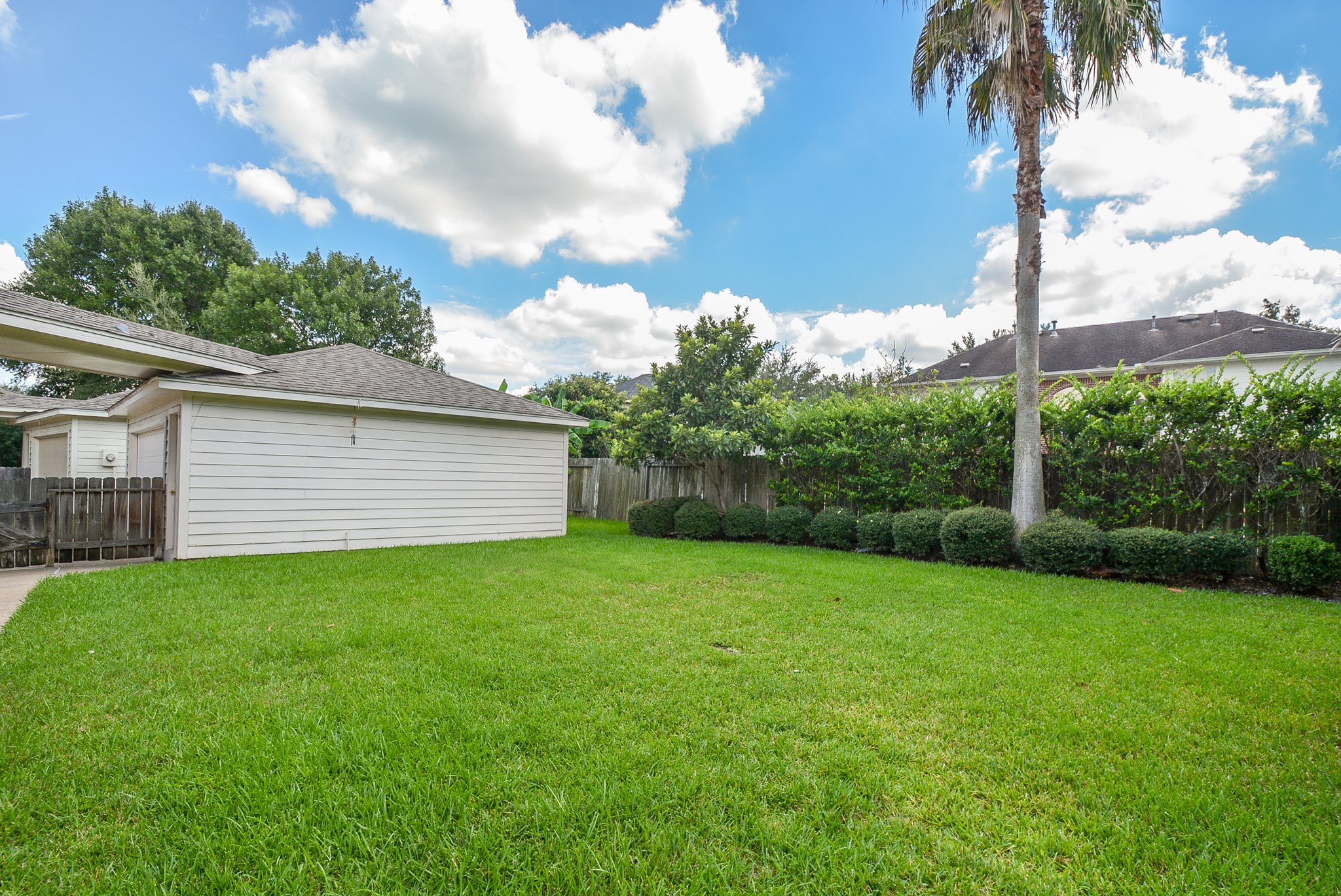 17415 Fountainview Circle Property Photo 26