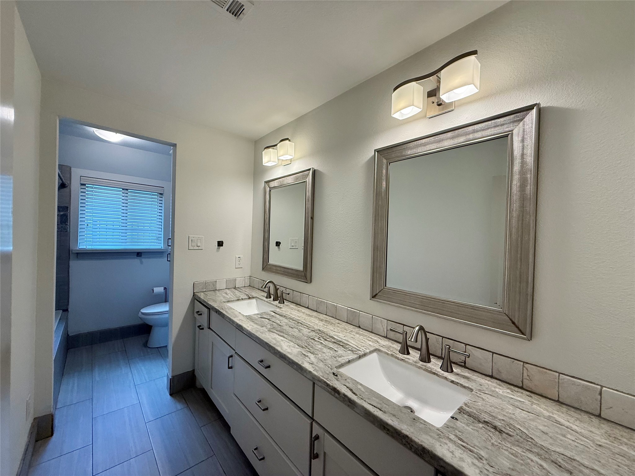 5638 Grape Street Property Photo 24