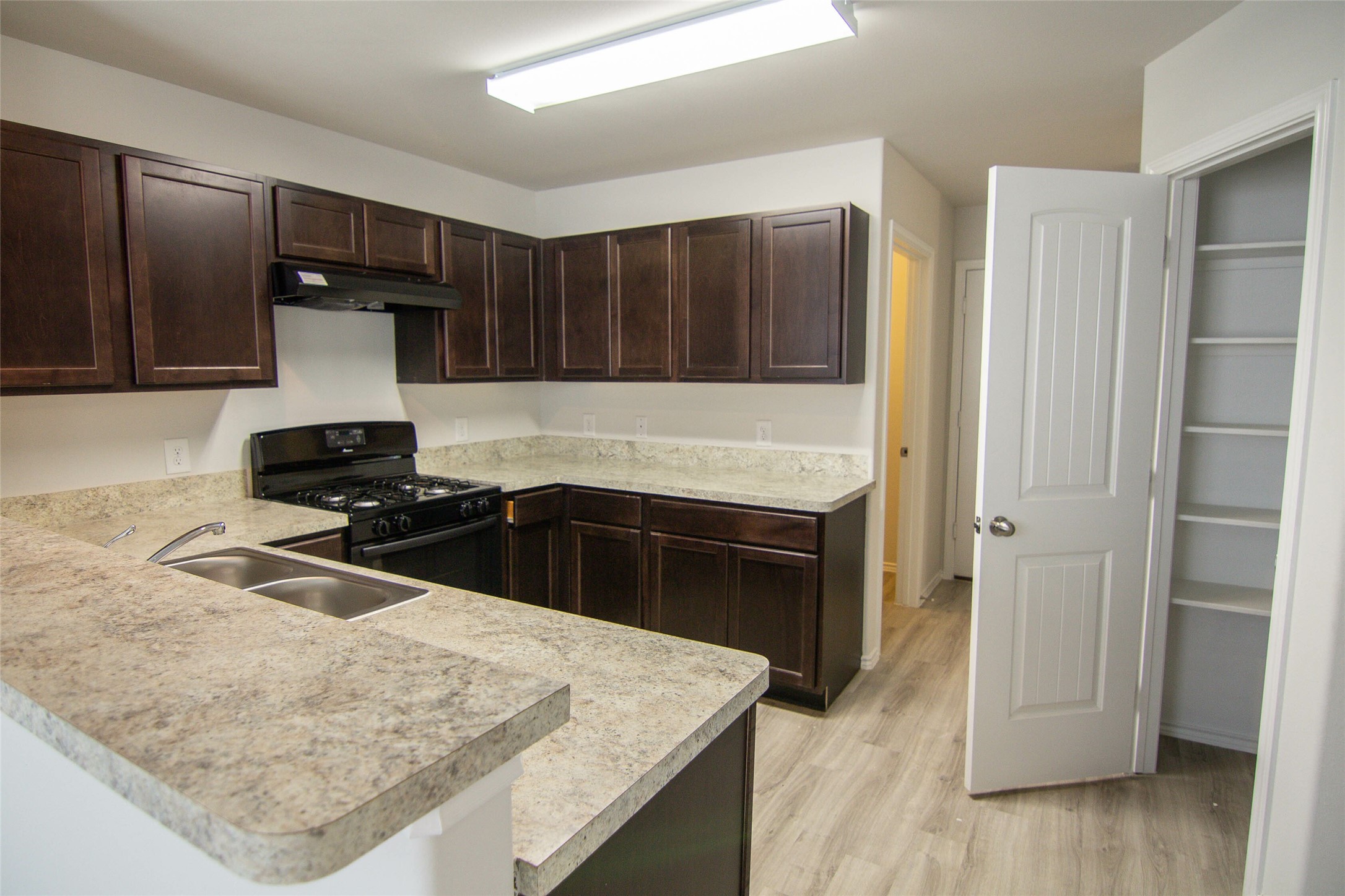 5419 Gouldburn River Drive Property Photo 2